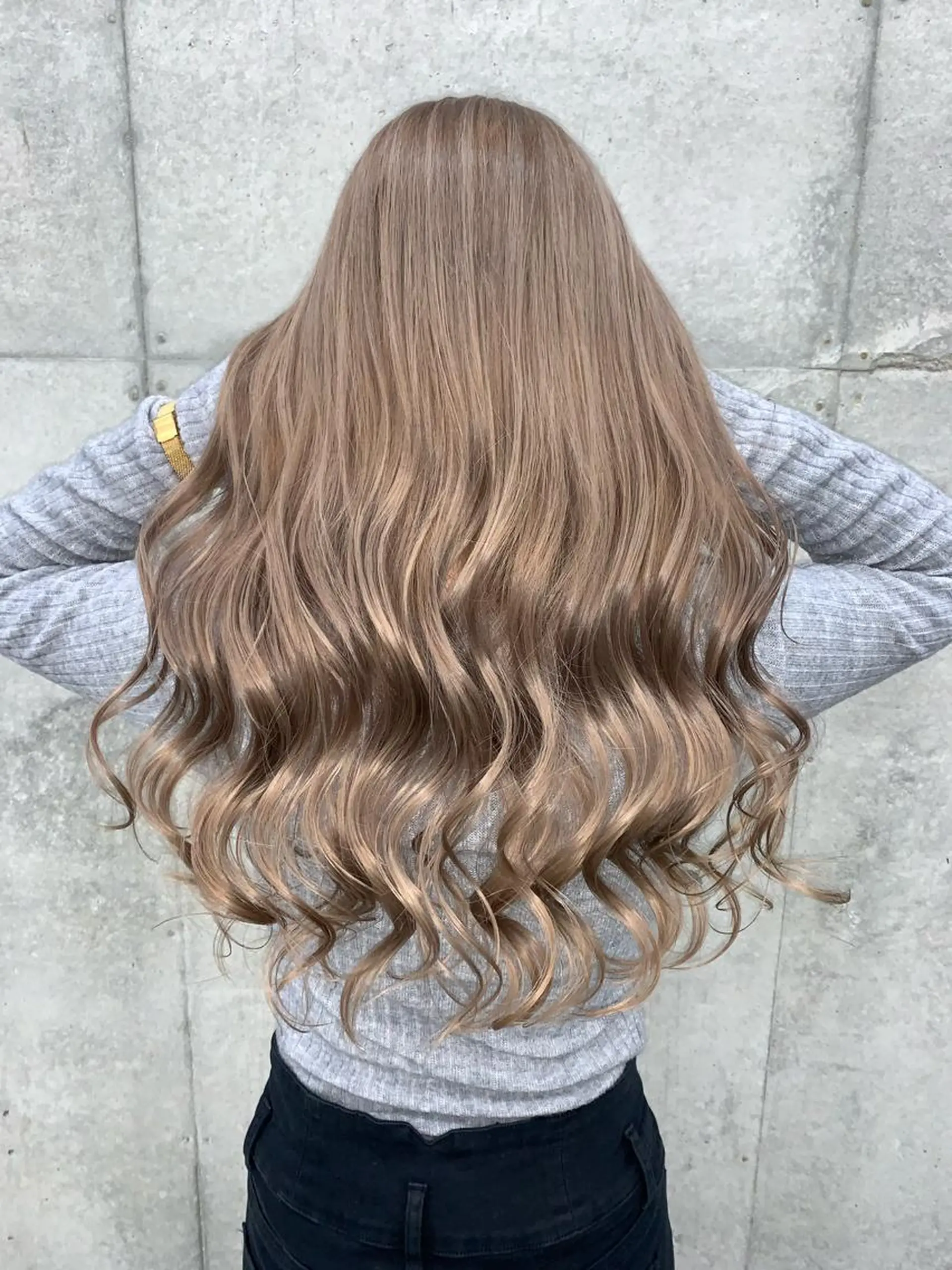 ロング カット ヘアカラー トリートメント 山田 絵里菜のヘアスタイル