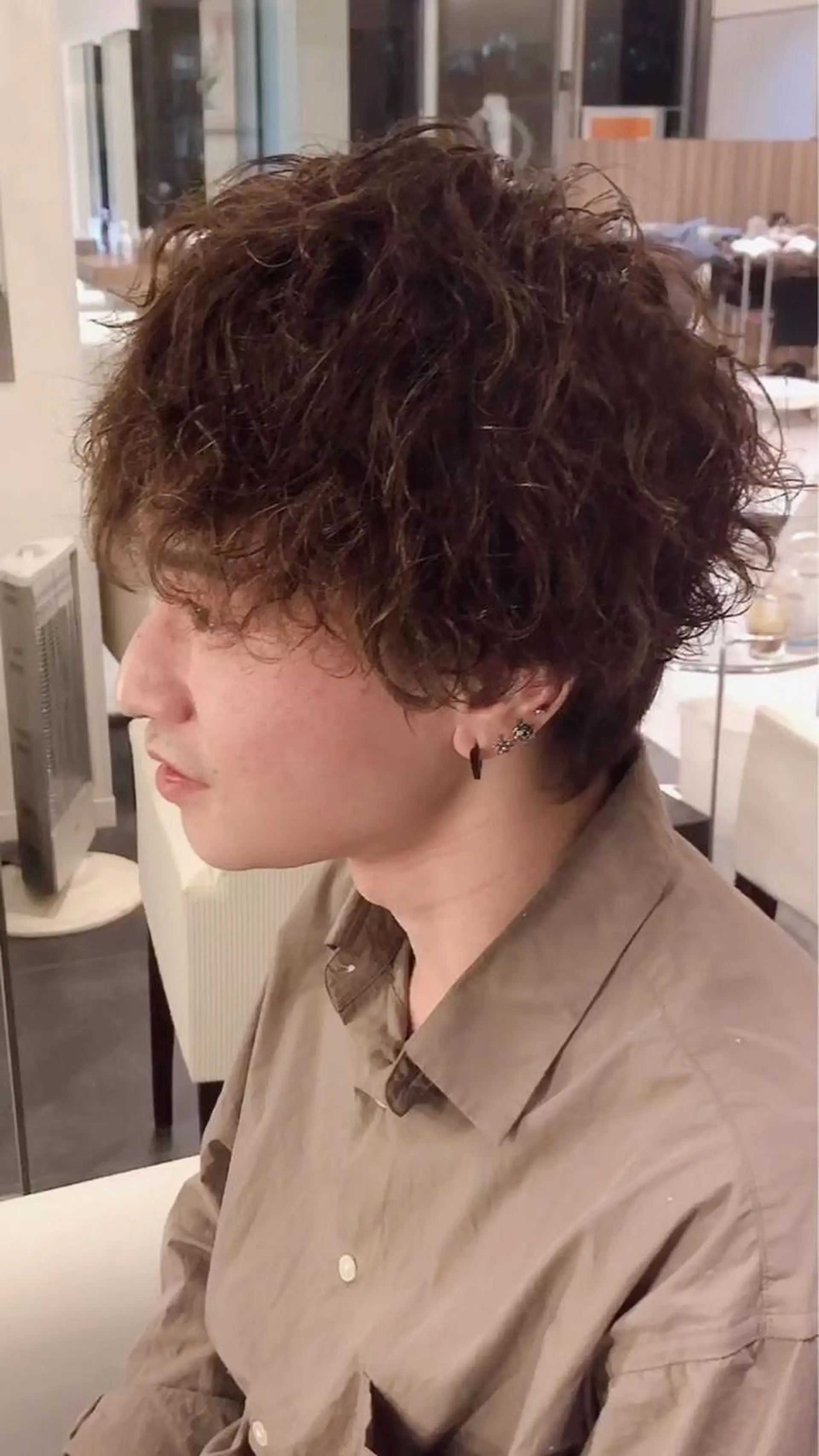 ショート パーマ メンズ 波巻きスパイラル 河原崎　基のヘアスタイル