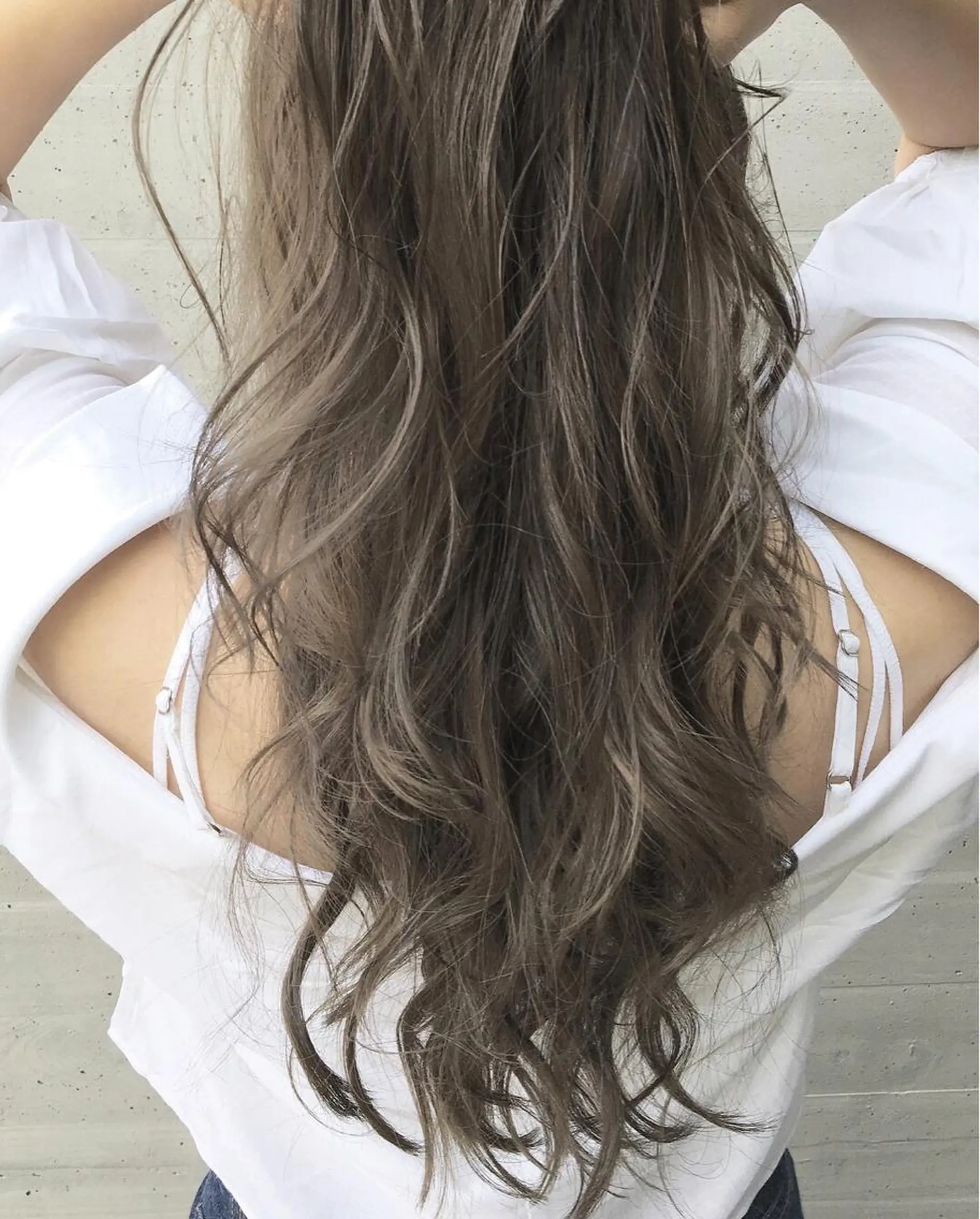 ロング カラー ヘアアレンジ 透明感カラー ハイライトカラー ハイライト 【公式】amble luxe池袋東口🩷のヘアスタイル