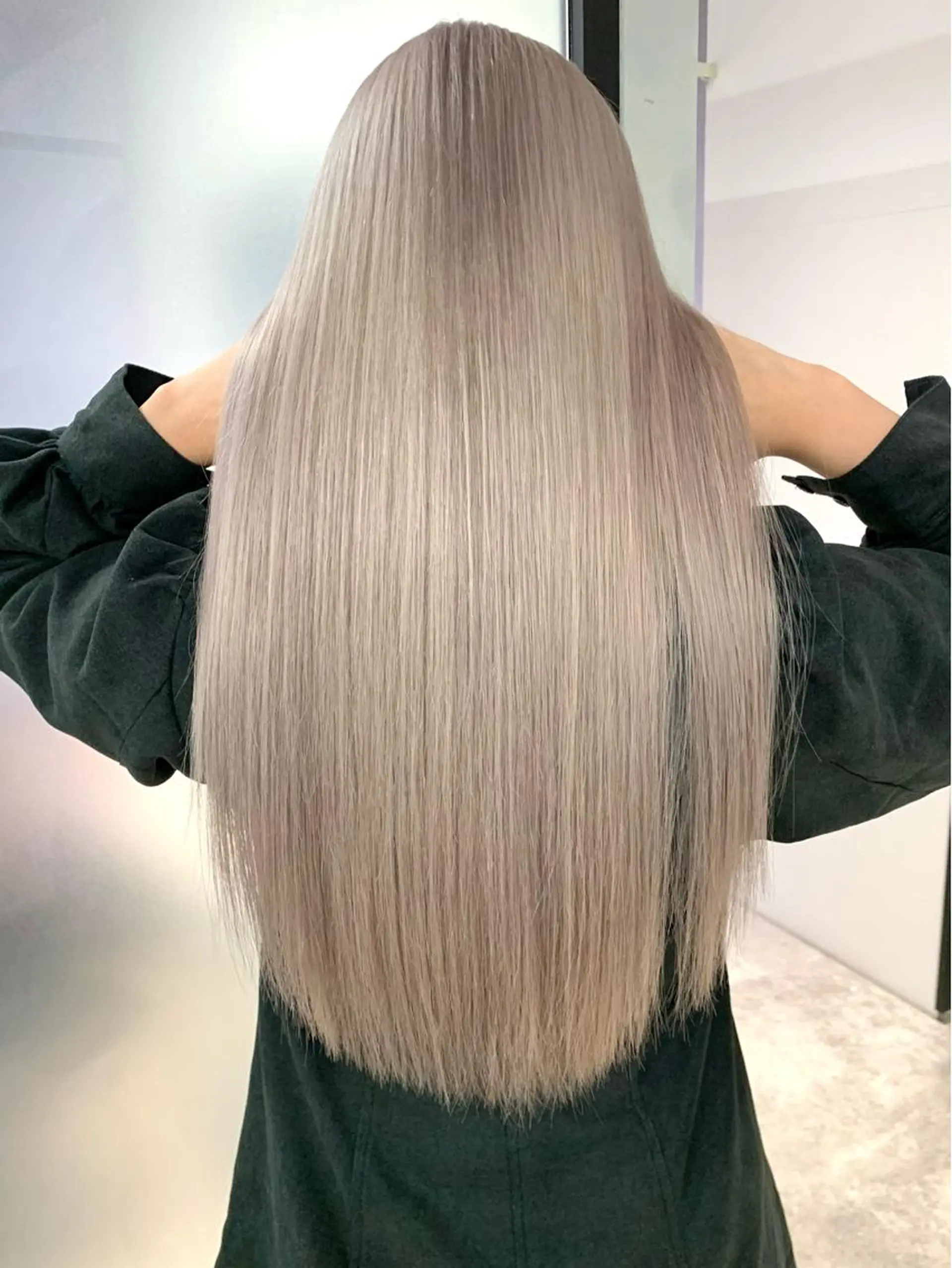 ミディアム カラー ヘアアレンジ カット ヘアカラー トリートメント ハイトーン/美髪矯正 🍃大江拓実のヘアスタイル