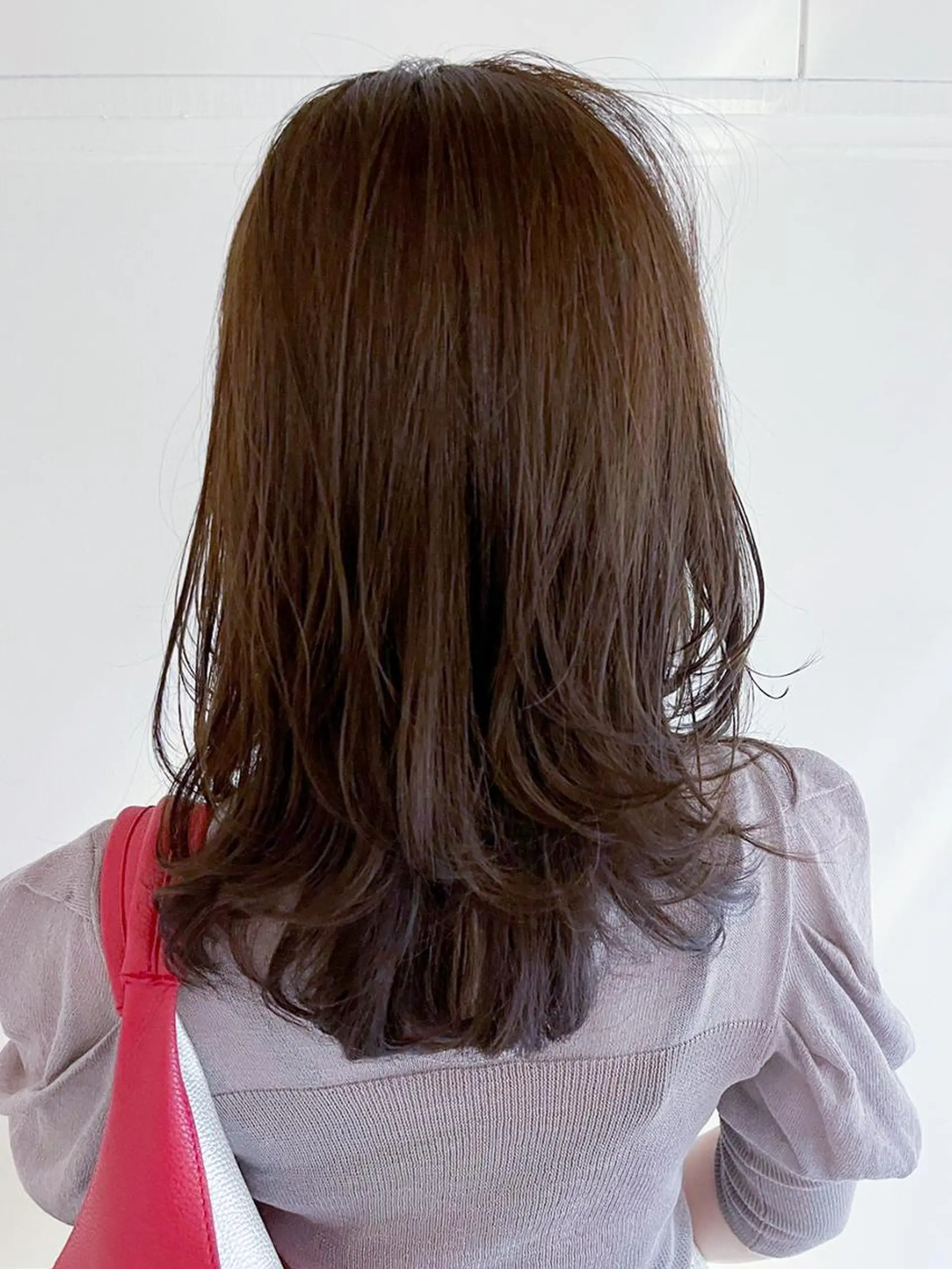 ミディアム レイヤーカット ITbyALBUM 中野店のヘアスタイル