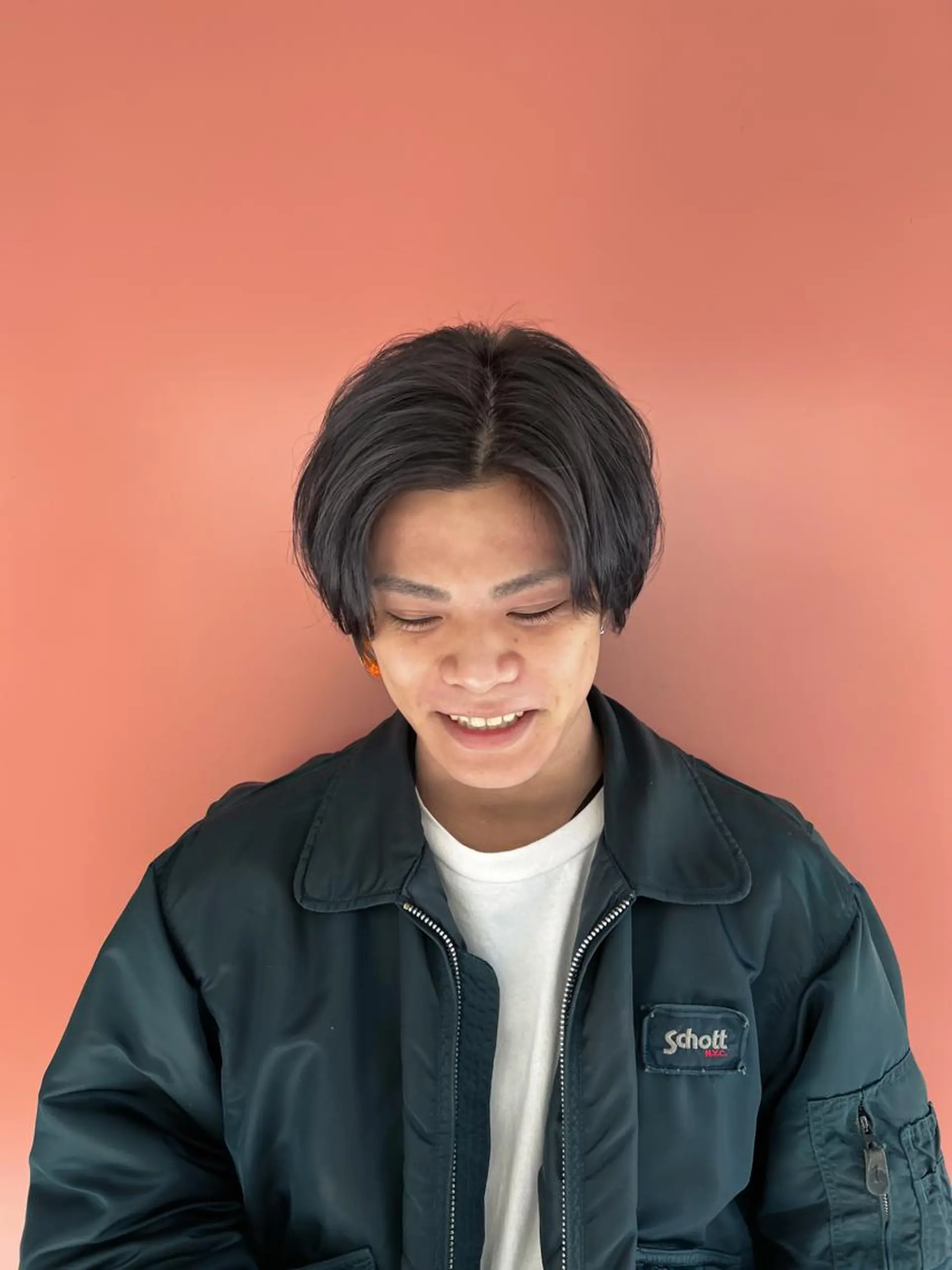 ショート カラー メンズ アッシュ アッシュグレー 透明感カラー シルバー シルバーアッシュ ケアブリーチ/ ハイトーン/牧野のヘアスタイル