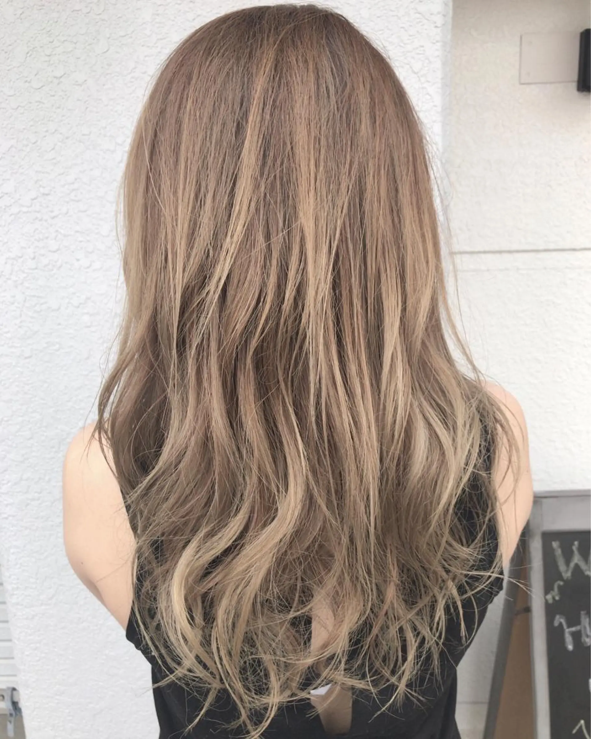 ロング カラー グラデーションカラー レイヤーカット匠 イソザキノリユキのヘアスタイル