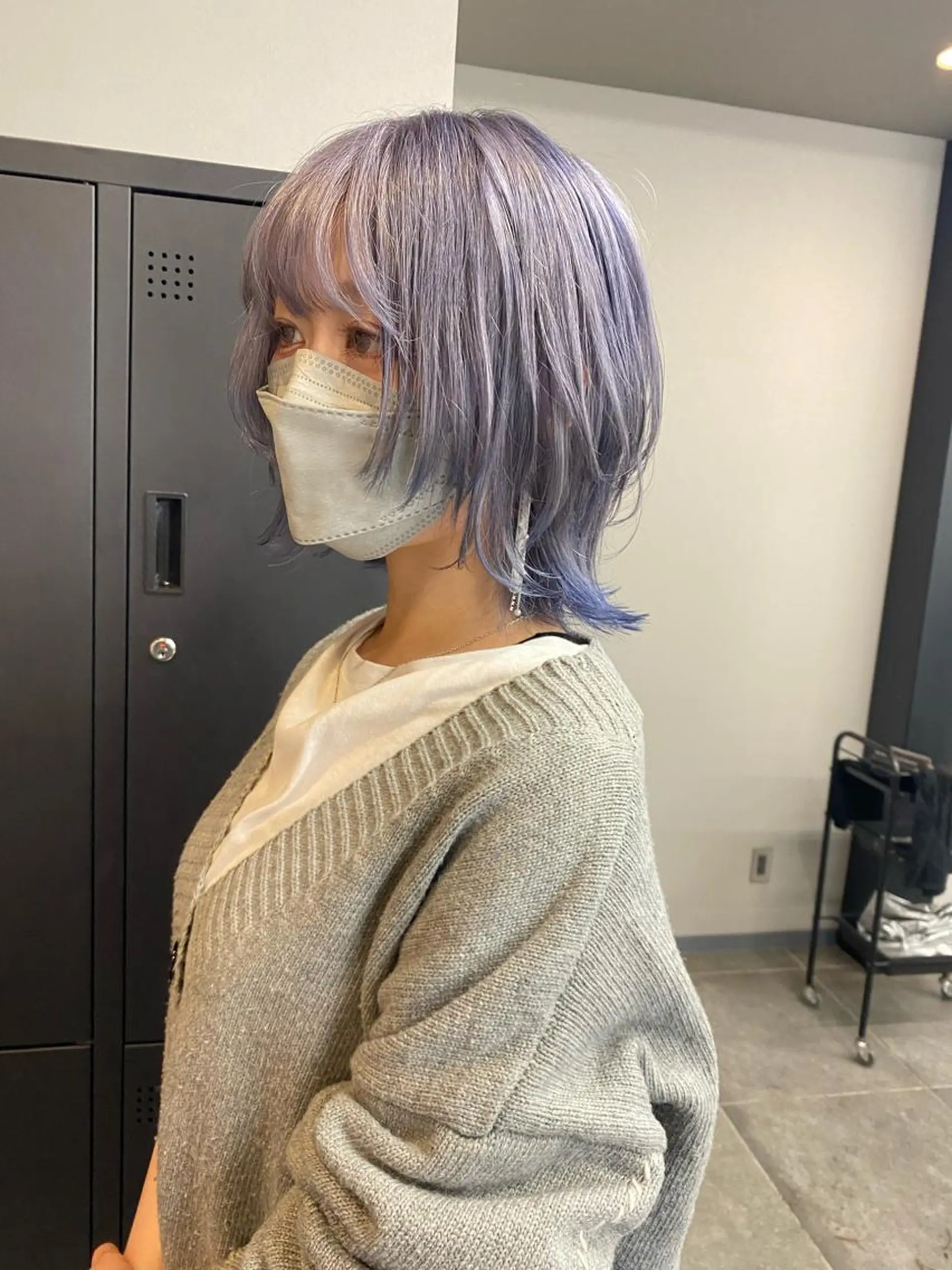 ミディアム maco 艶感ハイトーン🦋のヘアスタイル