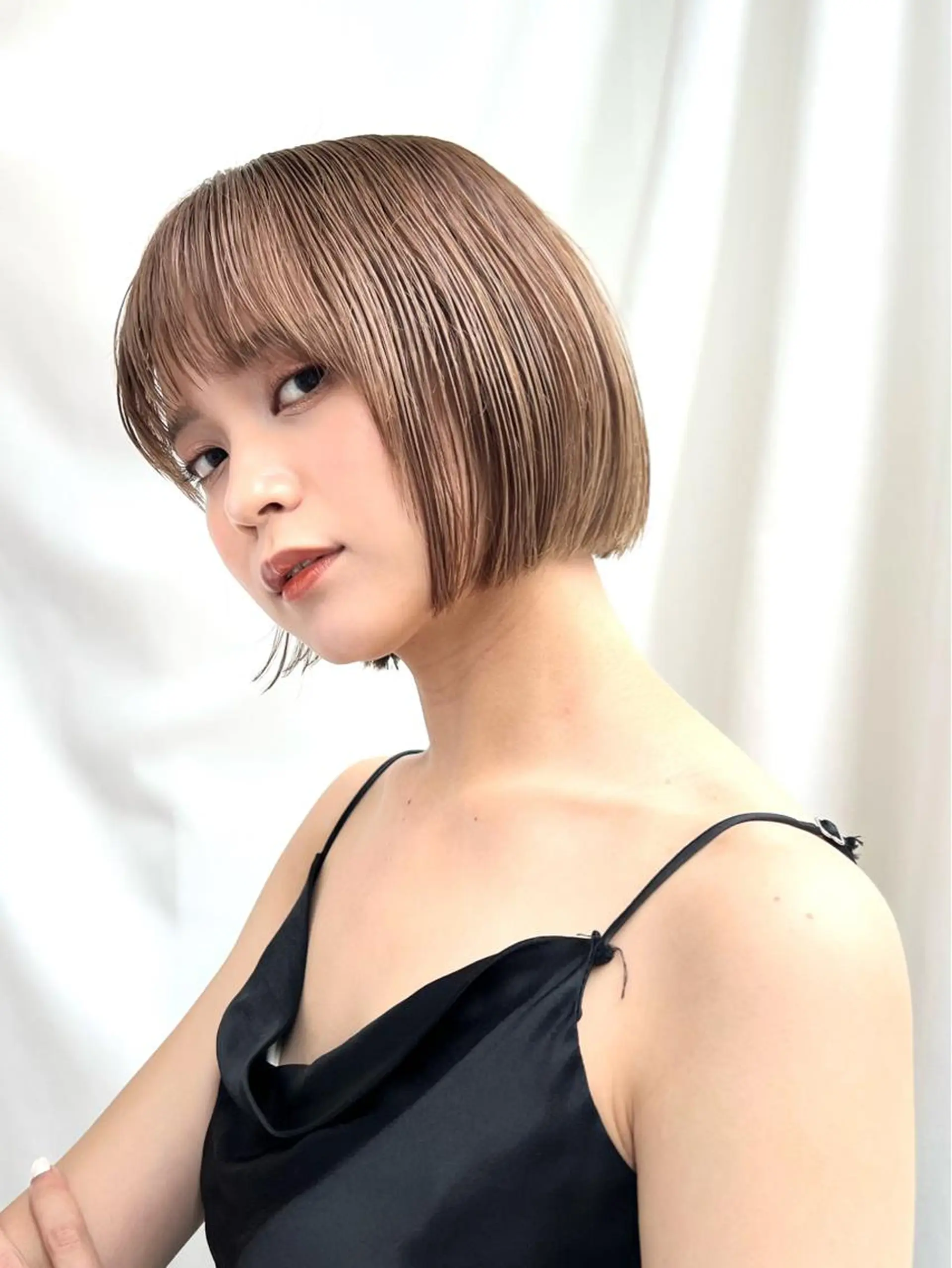 ショート カラー ベージュカラー 透明感カラー グレージュ ボブ カット ヘアカラー トリートメント レイヤー専門家 ダブルカラー修のヘアスタイル