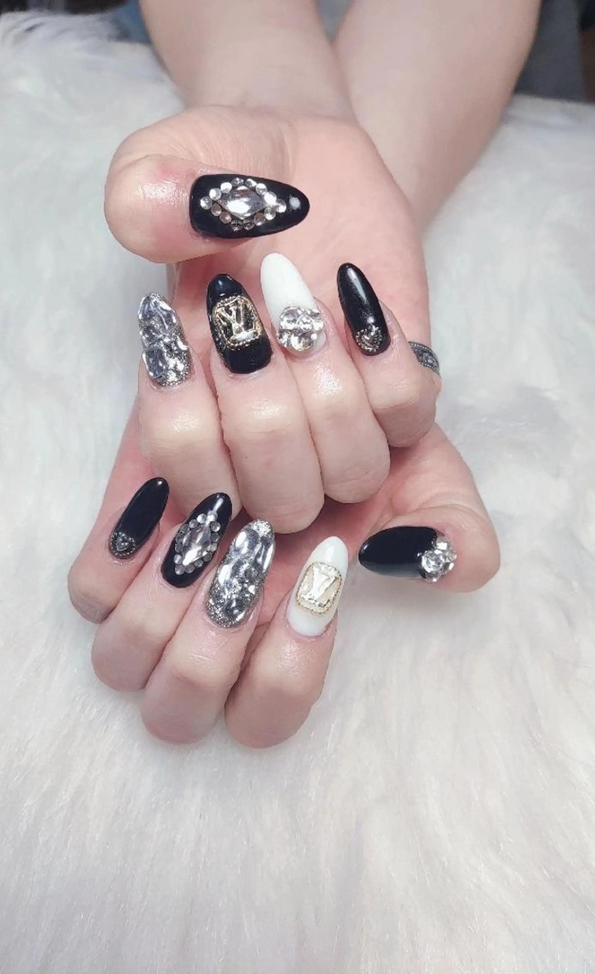 ネイル E·U·B ネイル所属・横浜市中区曙町 E·U·Bネイルのネイルデザイン