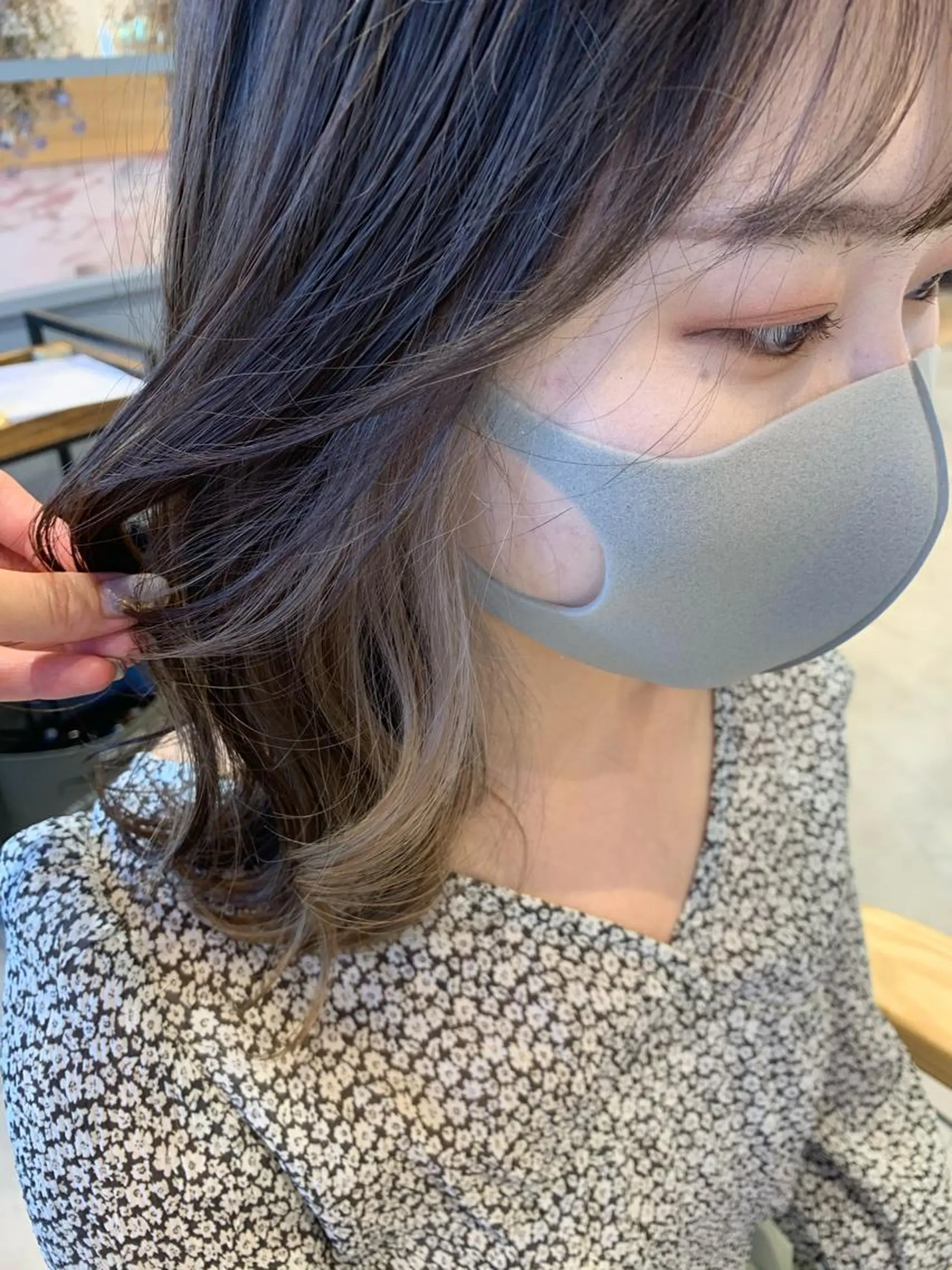 ミディアム カラー 吉原 由菜のヘアスタイル