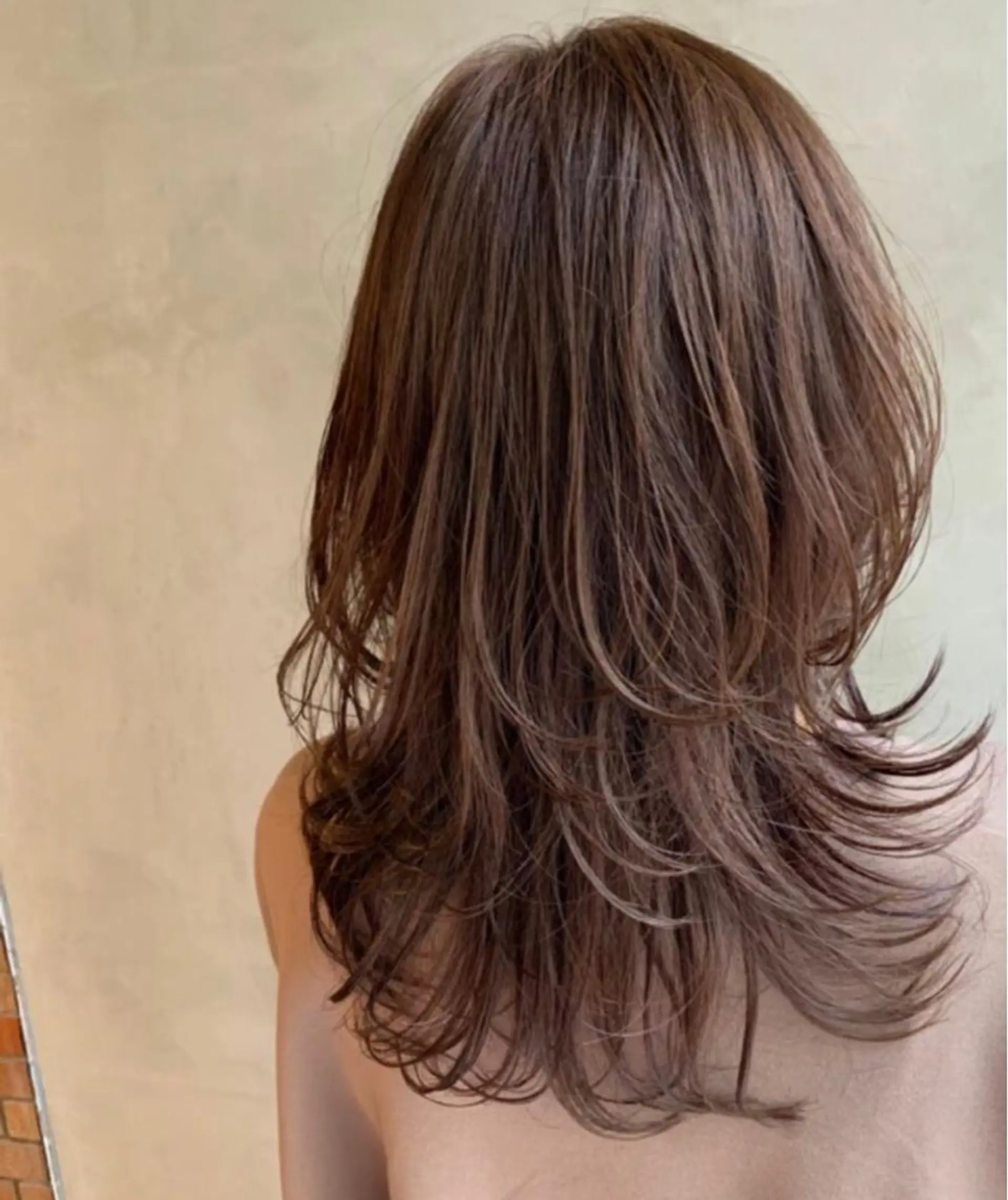 ロング ロング ウルフカット 前田 菜奈子のヘアスタイル