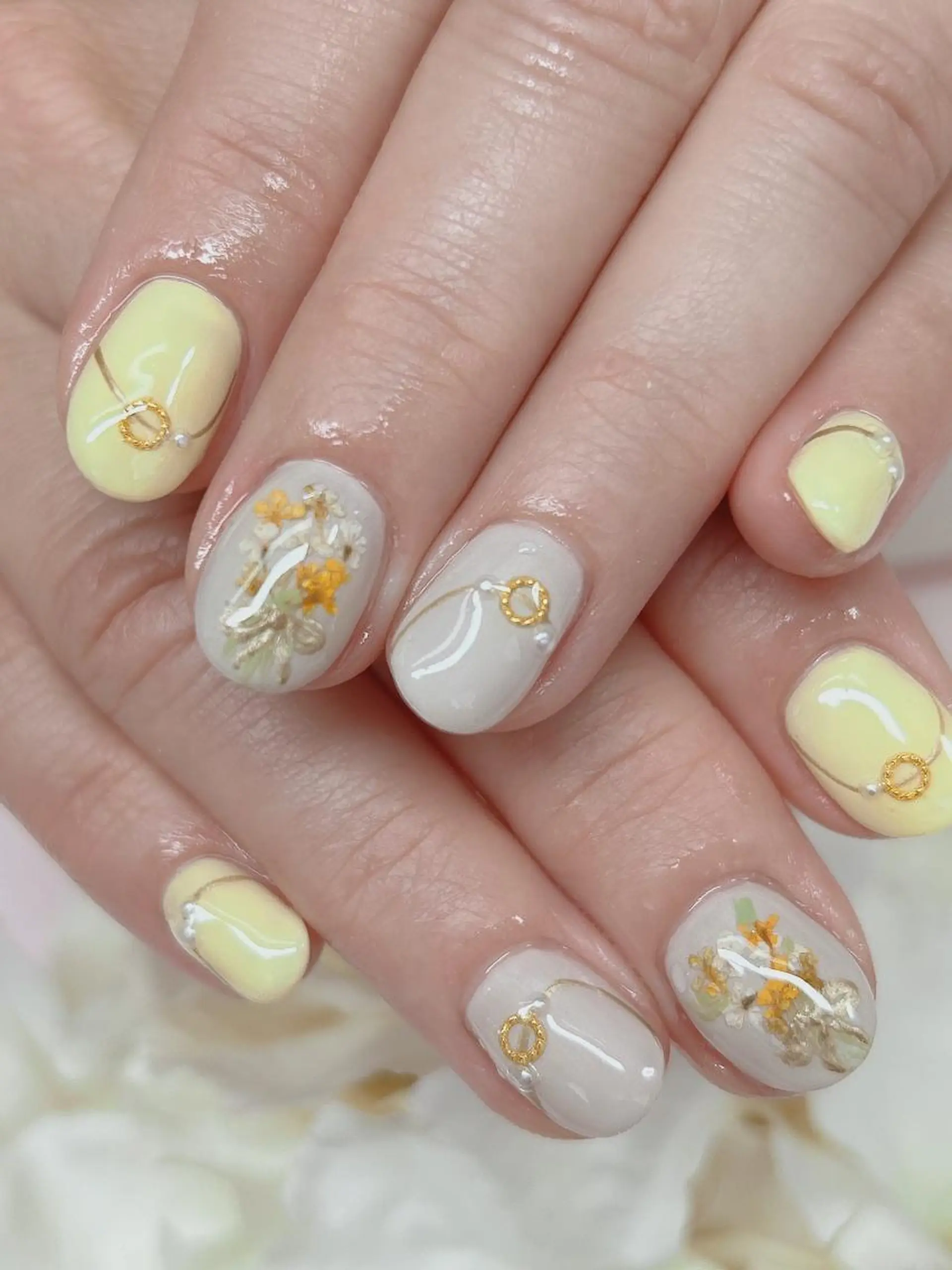 ミディアム TAKAMATSU RINAのネイルデザイン