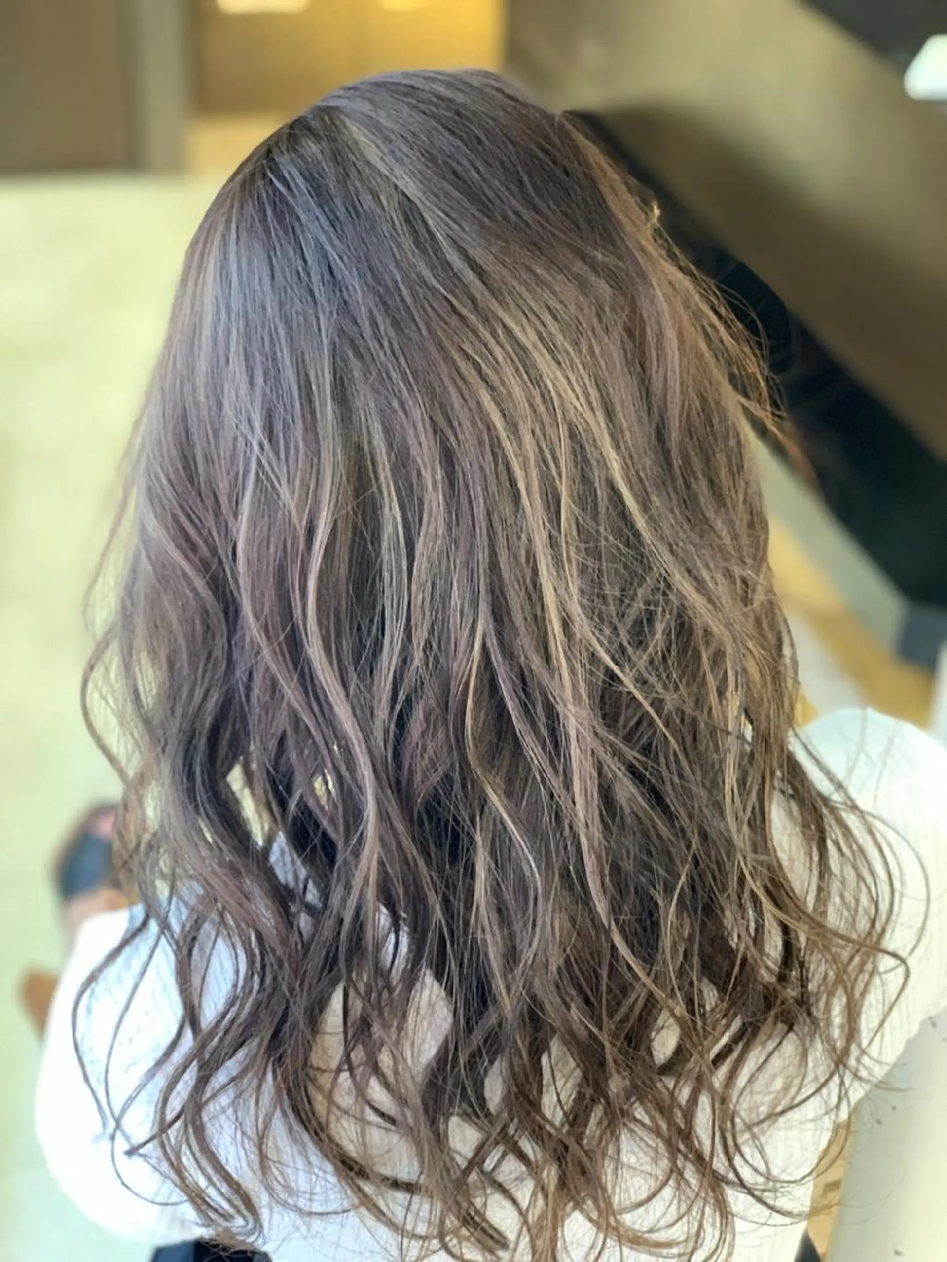 ミディアム カラー ハイライトカラー ハイライト ヘアカラー トリートメント ✂️大門 巧✂️ LAFF心斎橋店のヘアスタイル