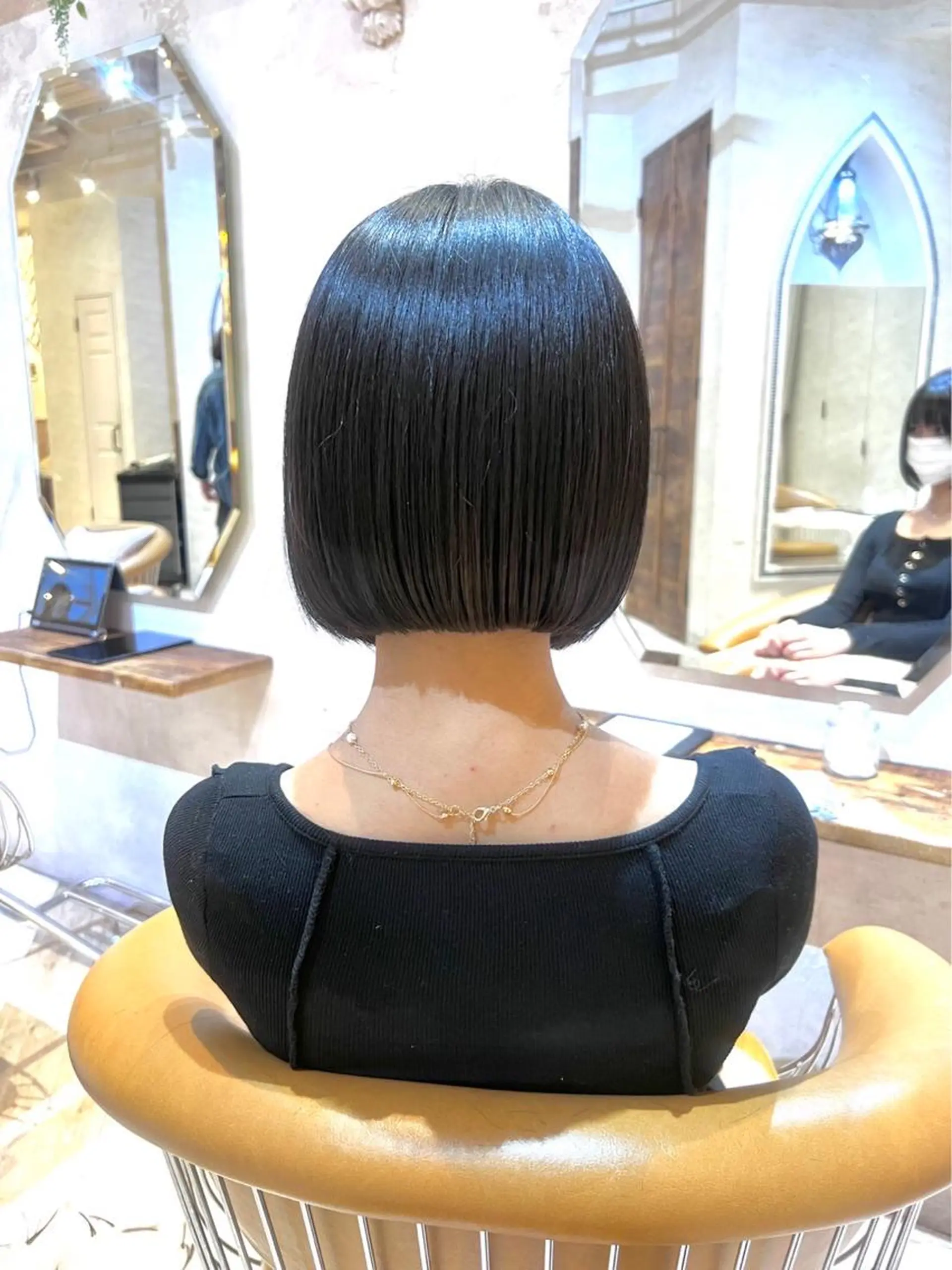 ショート ボブ ブリーチなしダブル カラー縮毛矯正　下野のヘアスタイル