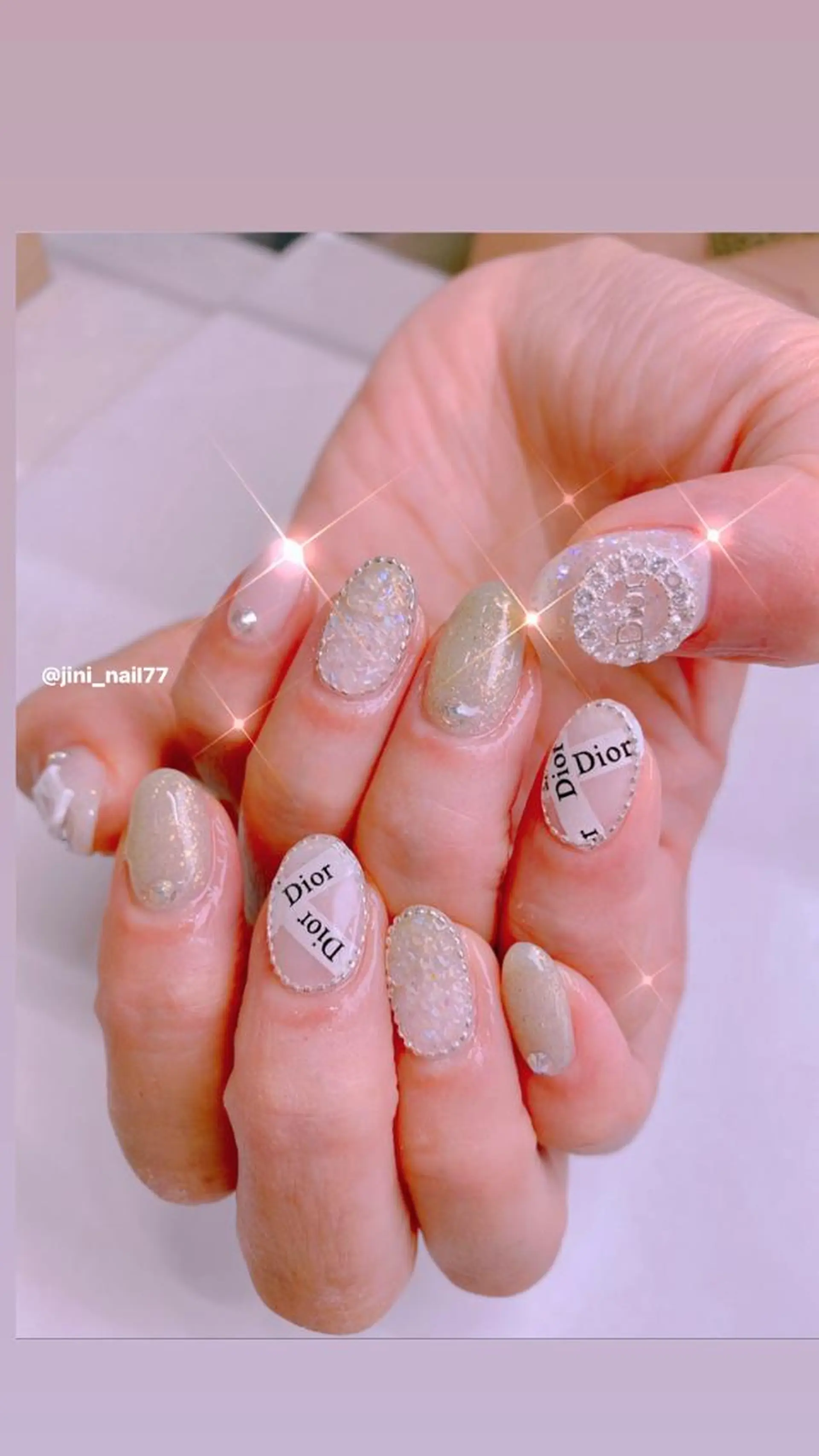 ネイル JINI NAIL所属・ジニ ネイルのネイルデザイン