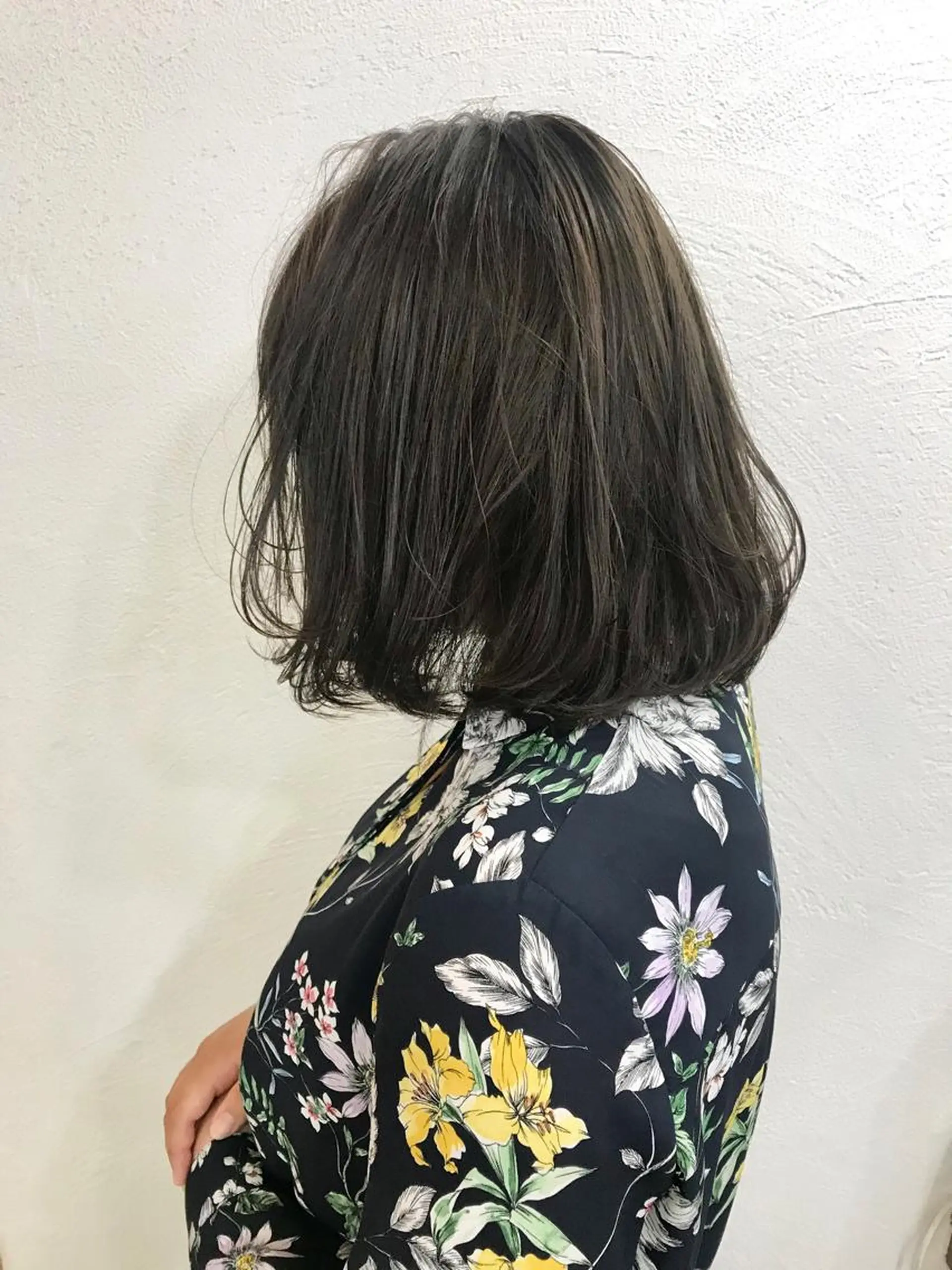 ミディアム 💫カットはなんでも 得意です✂️のヘアスタイル