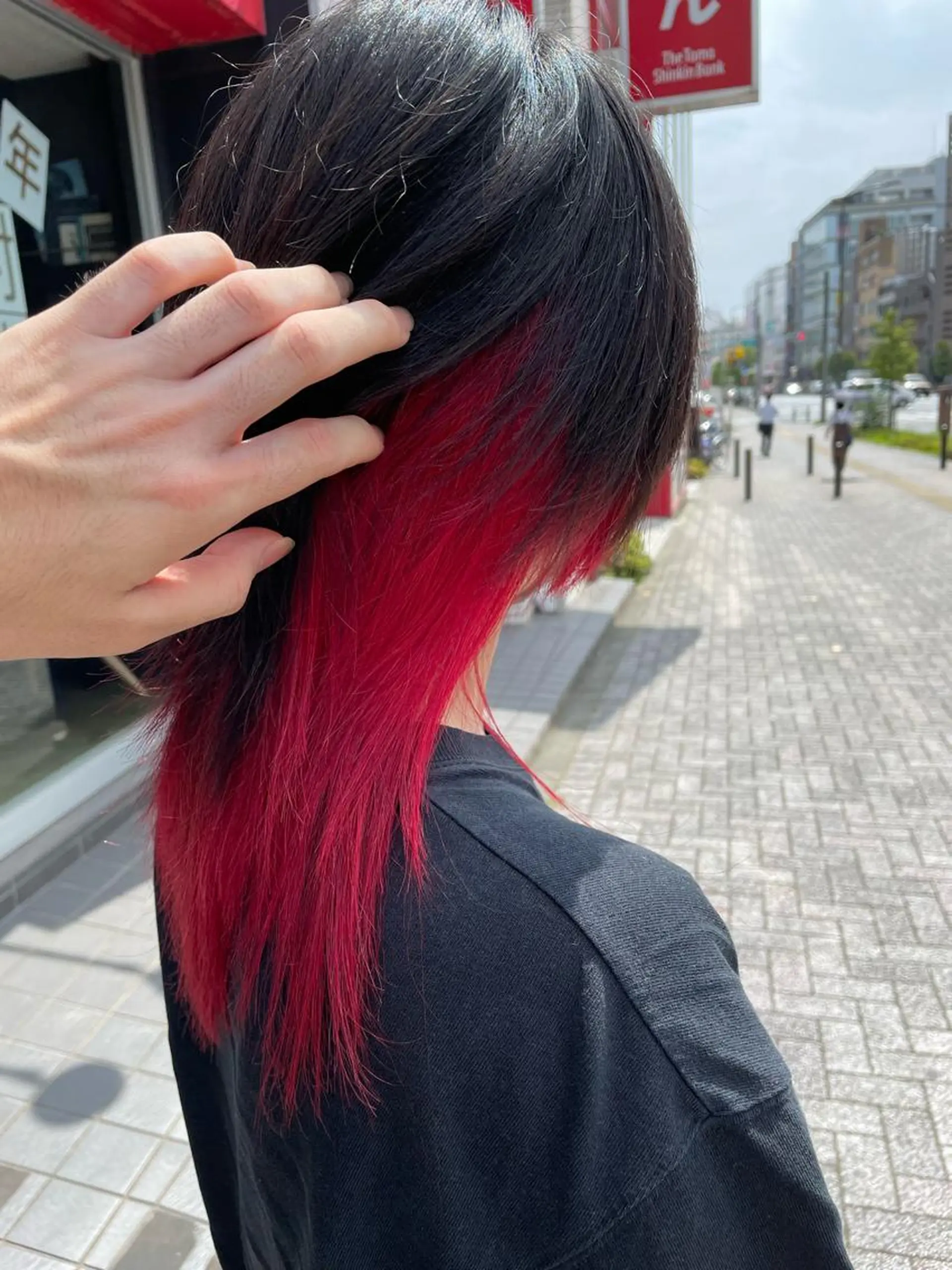 カラー ブリーチ レッドカラー 渡辺 広輝のヘアスタイル