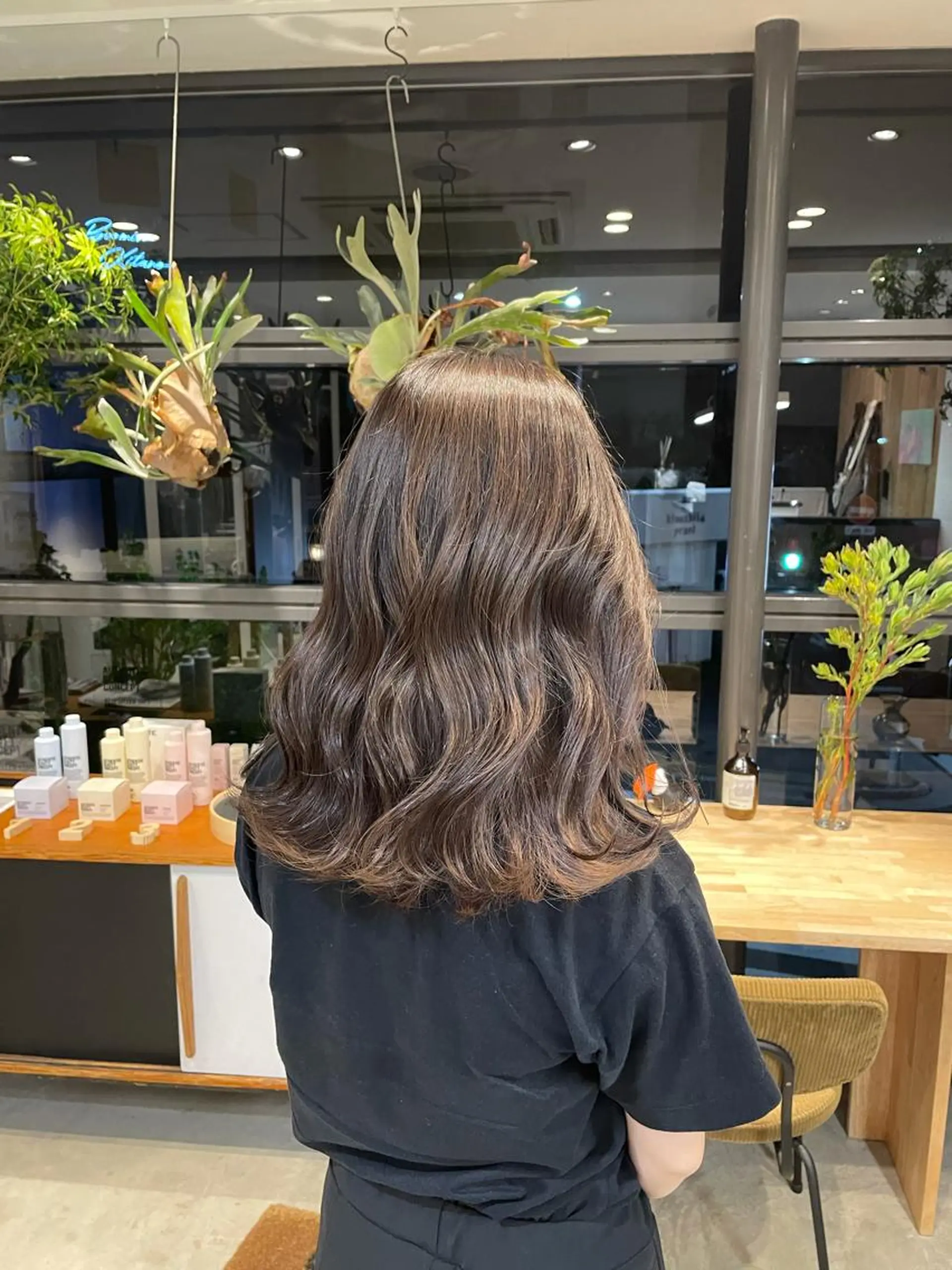 ミディアム 菅原 彩加のヘアスタイル