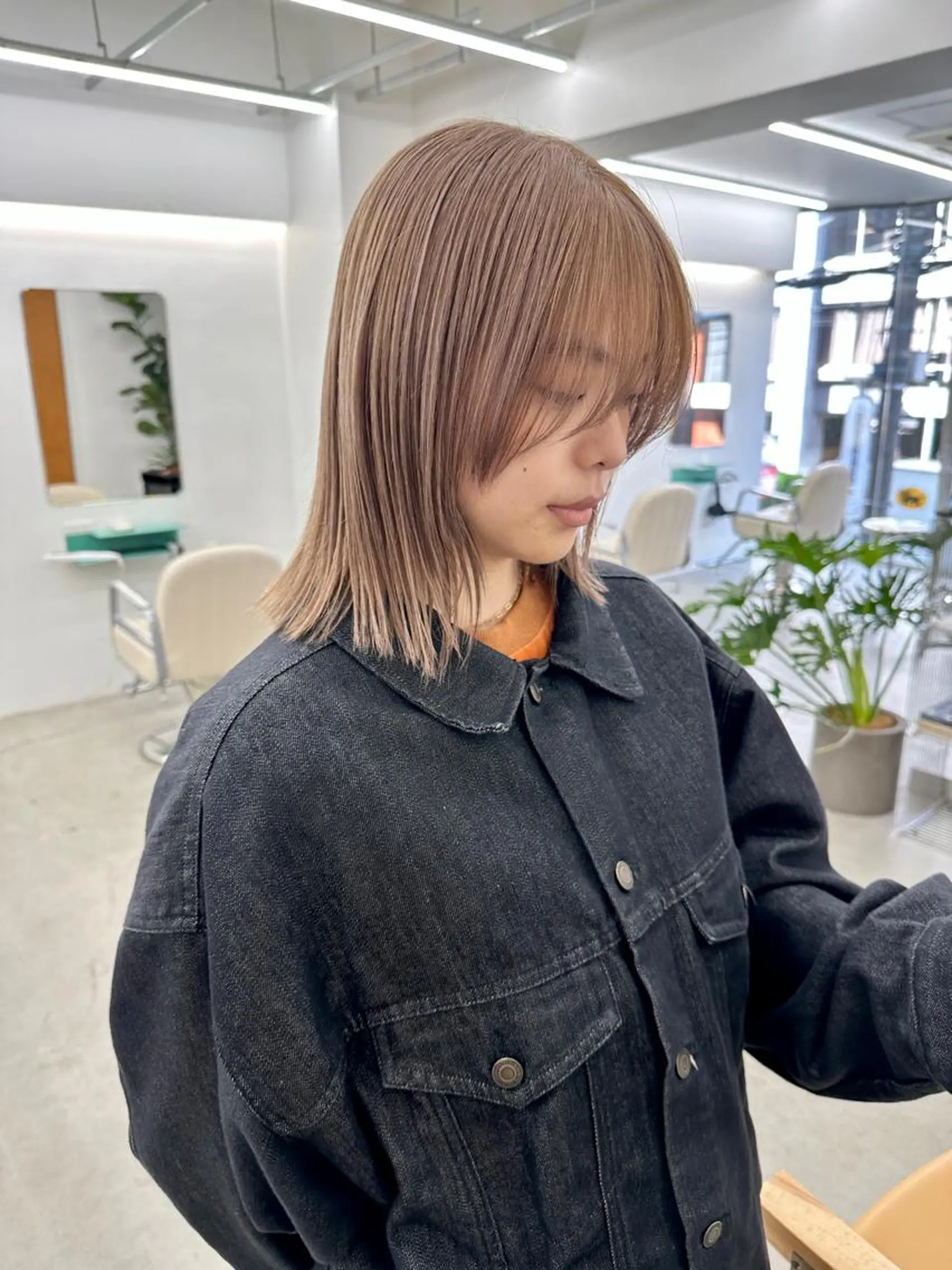 ショート カラー ベージュカラー ブリーチ ケアブリーチ ヘアカラー トリートメント ボブ/レイヤー/ケア パーマ/リュウタのヘアスタイル