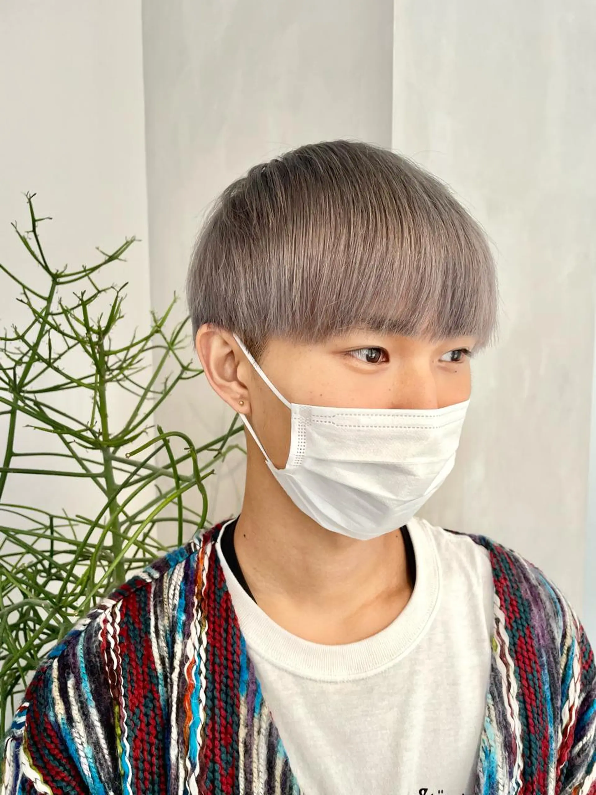 ショート カラー メンズ ベージュカラー ハイトーン×レイヤー /遠藤将太のヘアスタイル