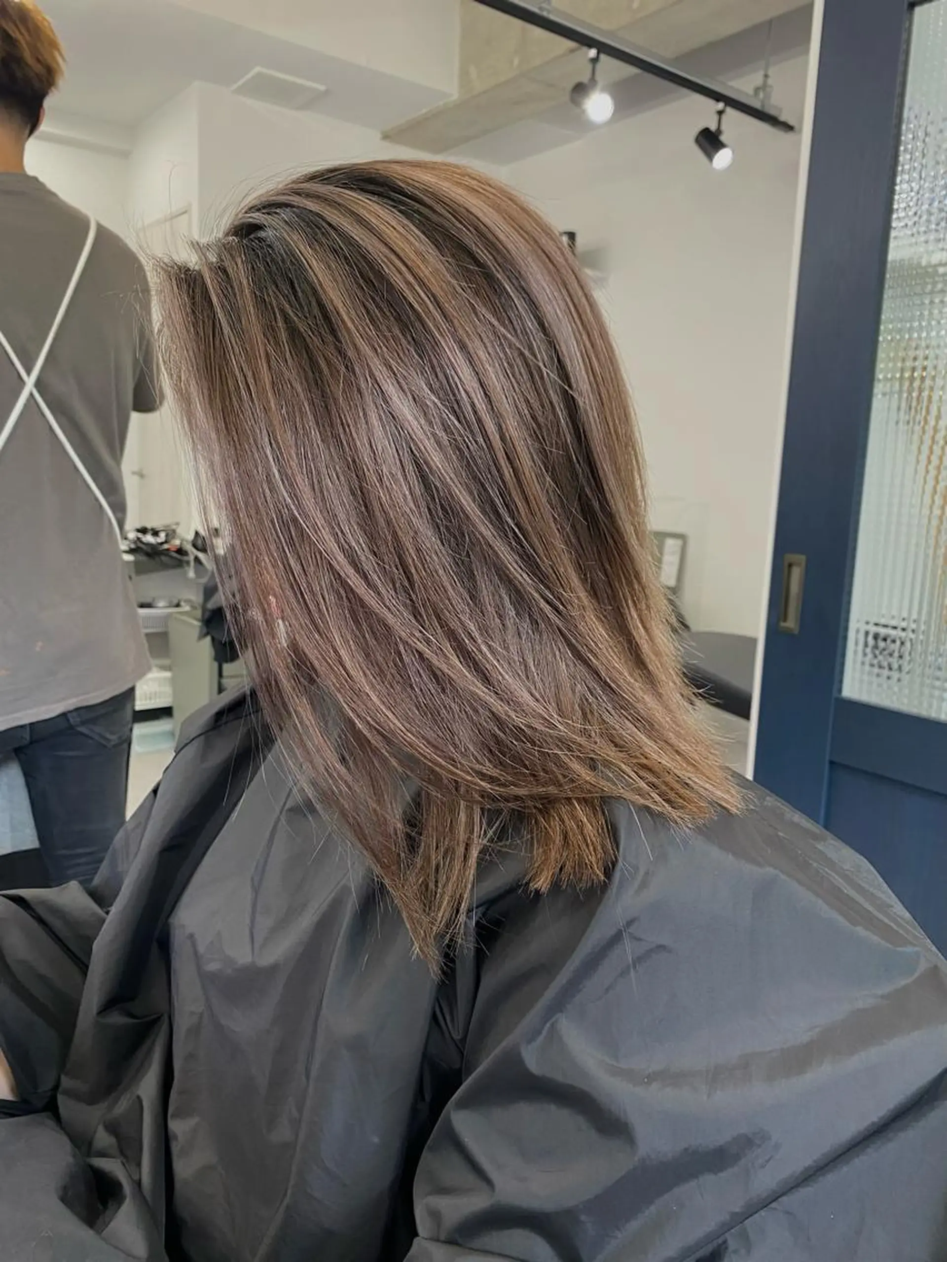 セミロング カラー ｎ／ｍ所属・桜木町駅徒歩5分 横浜隣駅のヘアスタイル