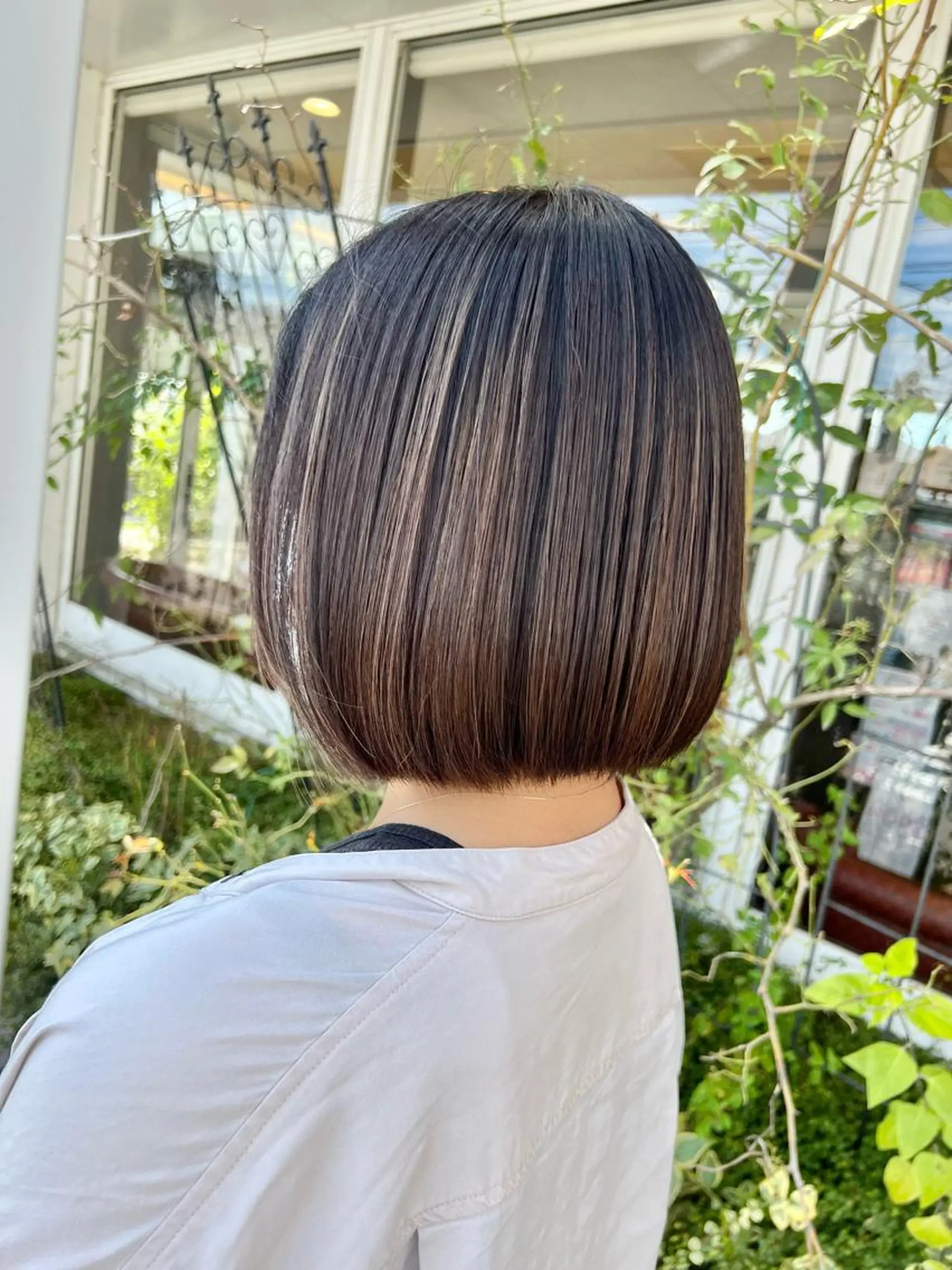 ミディアム 切りっぱなしボブ ボブ 下條 真のヘアスタイル