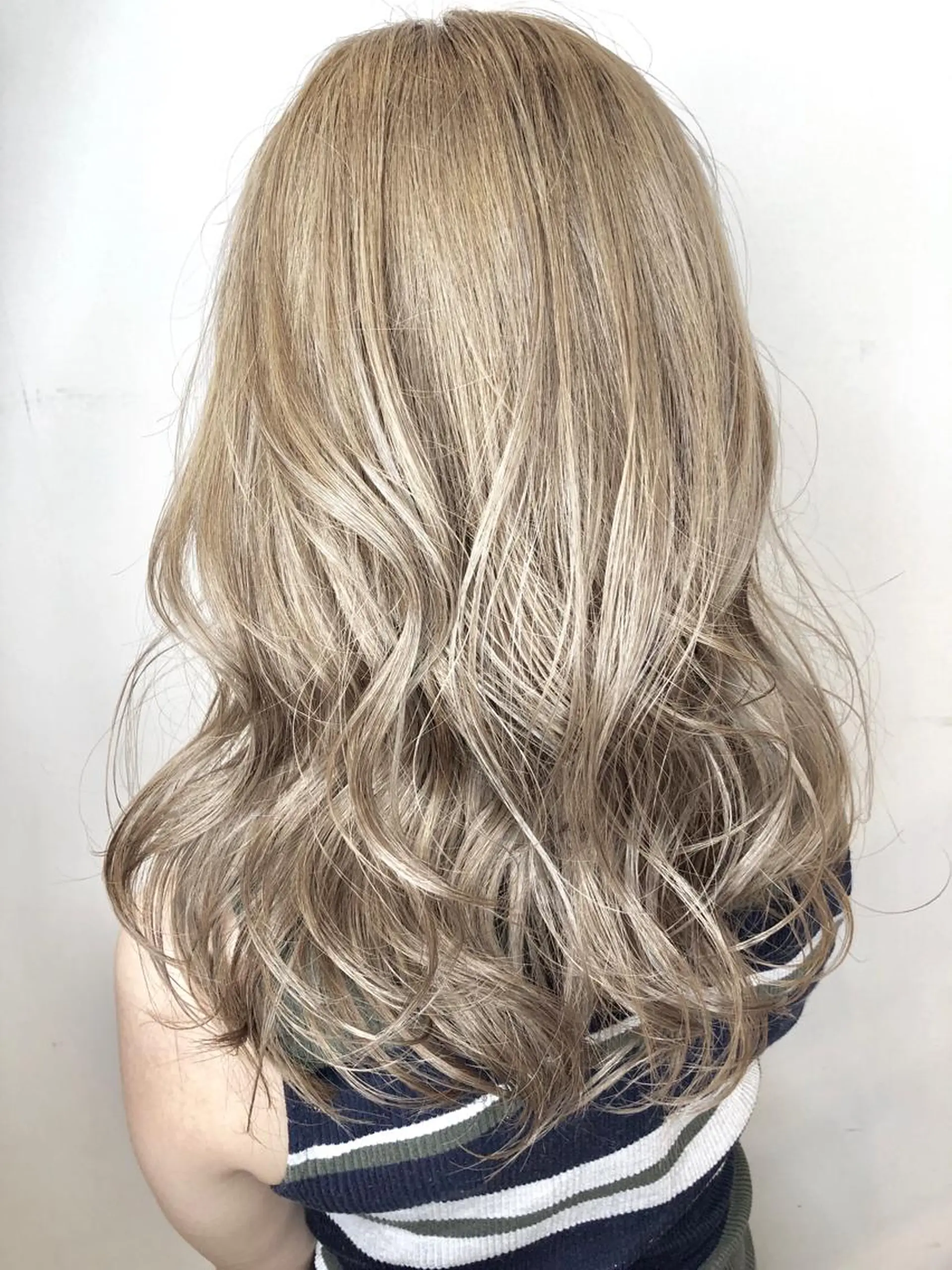 セミロング ヘアカラー トリートメント シールエクステ×美髪 改善/ヨシモトカンジのヘアスタイル