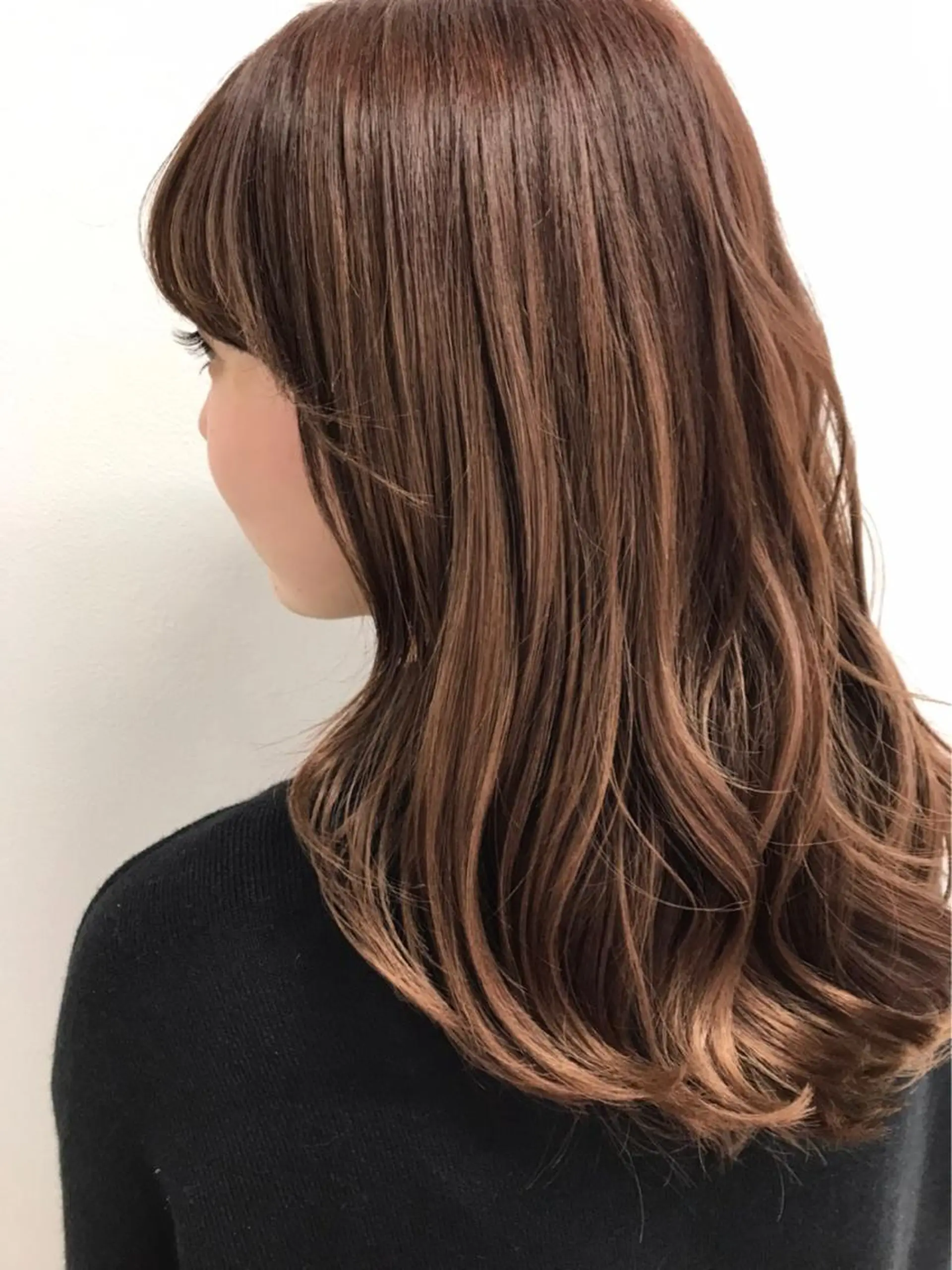 ロング カラー 渡部凌我 小顔ウルフ ハイトーンカラーのヘアスタイル