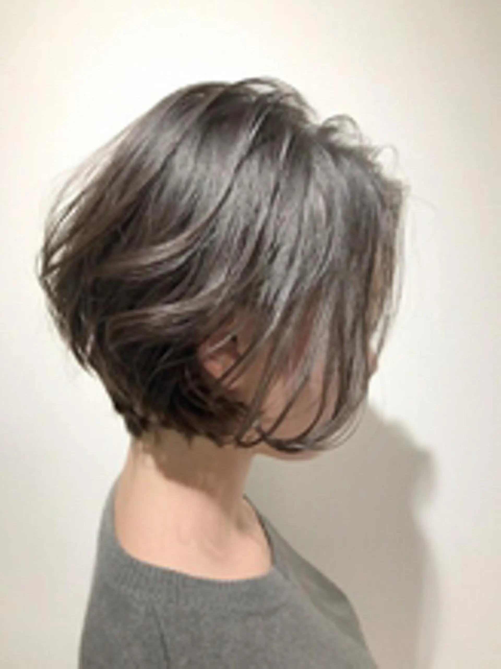 ショート カラー 前下がりボブ ボブ 🍒【Lib】 AIRI 🍒のヘアスタイル