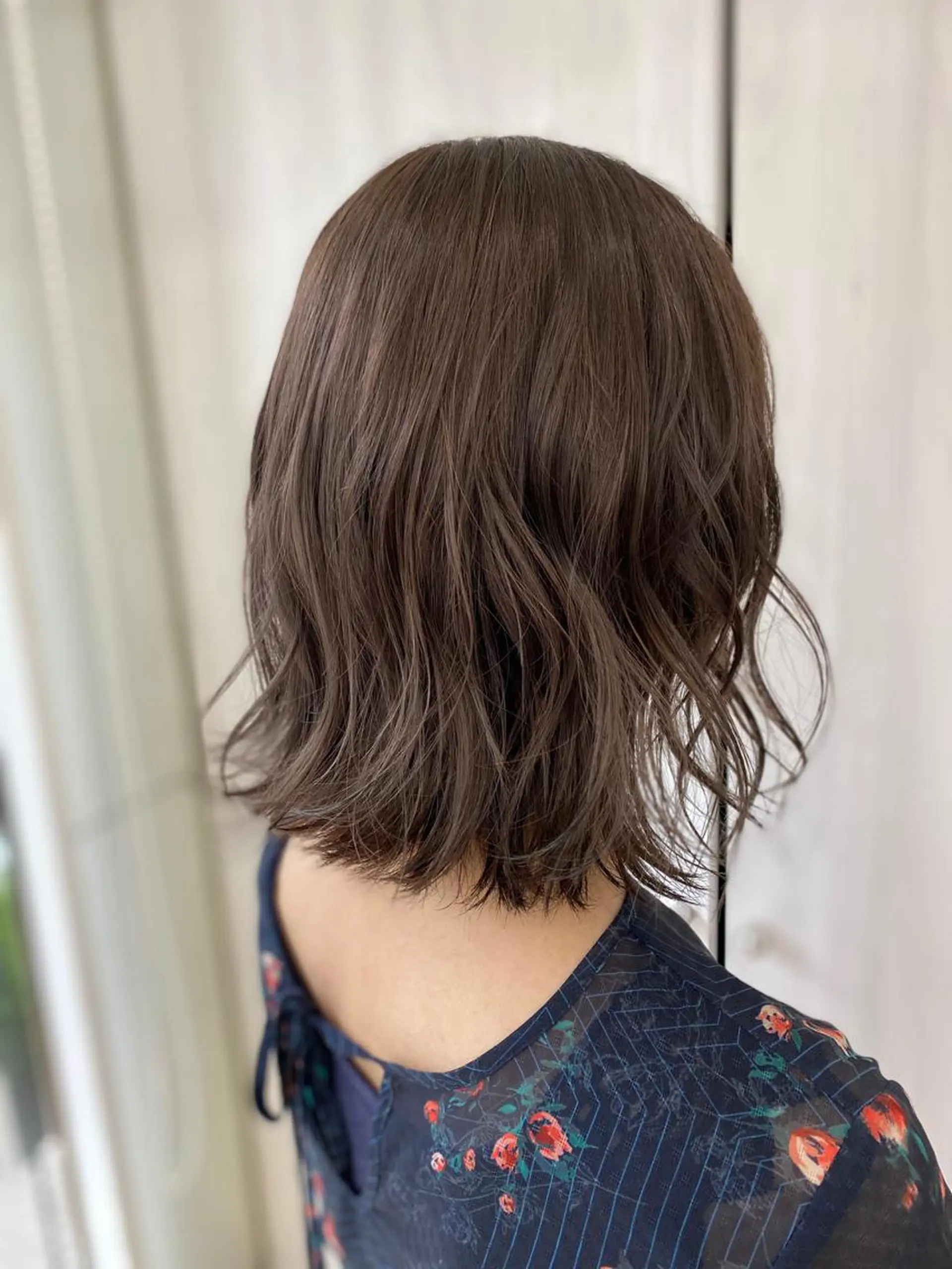 ミディアム カラー ヘアアレンジ グレージュ カット ヘアカラー トリートメント 松井 敬太郎のヘアスタイル