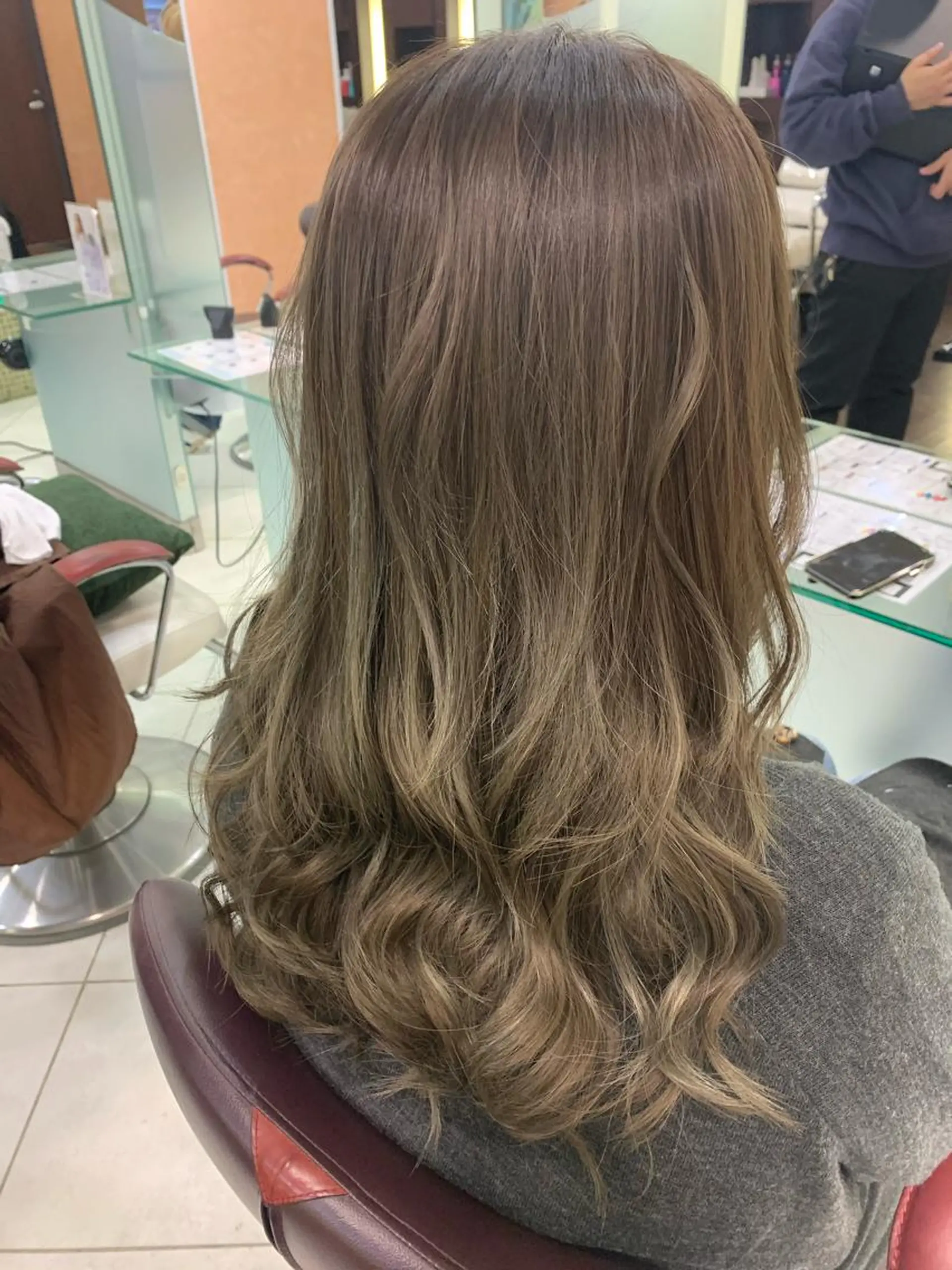 セミロング カラー 春日 力のヘアスタイル