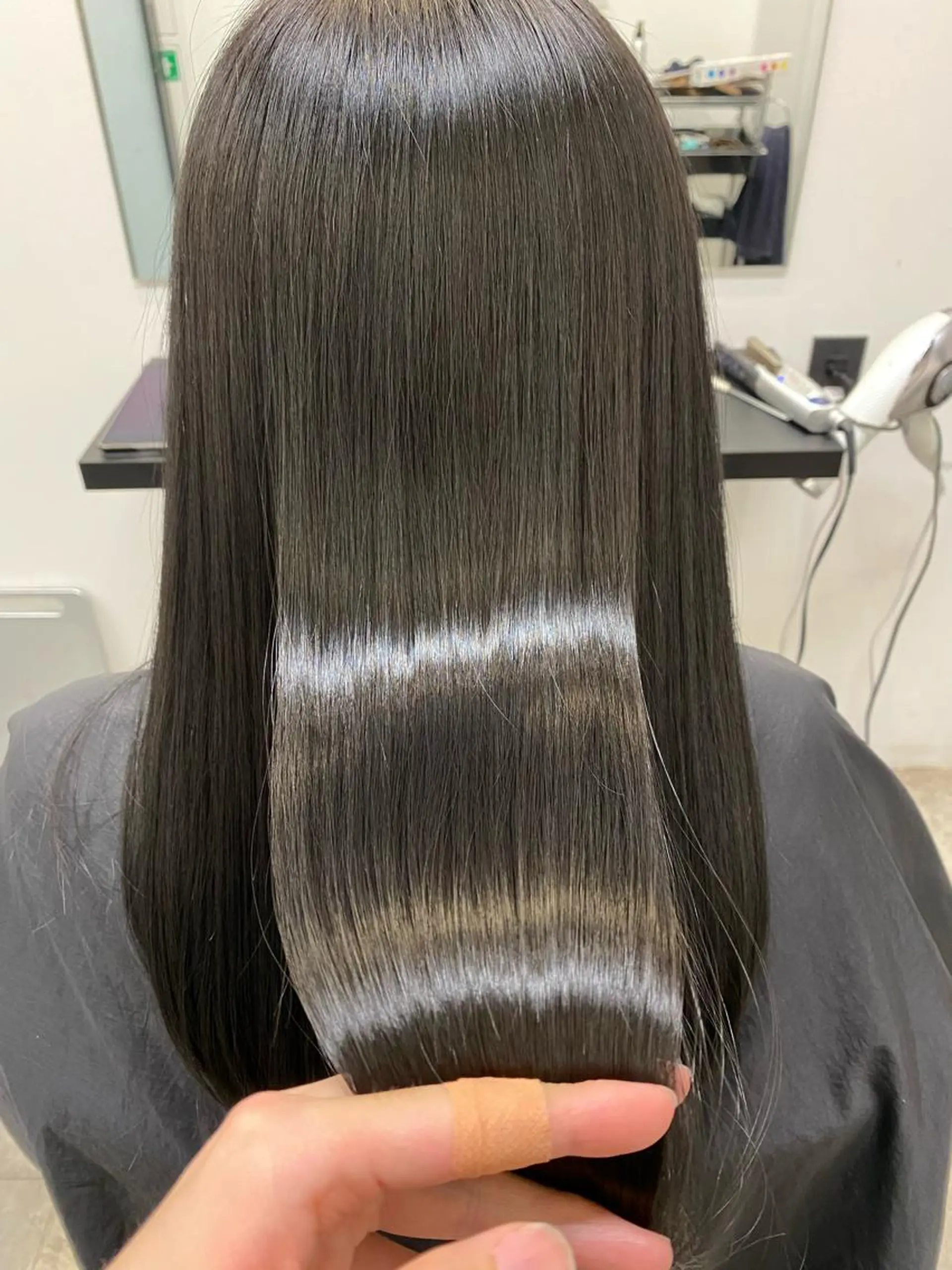 ロング カラー ヘアアレンジ 【艶髪×韓国風】 毛流れ職人 RYOのヘアスタイル