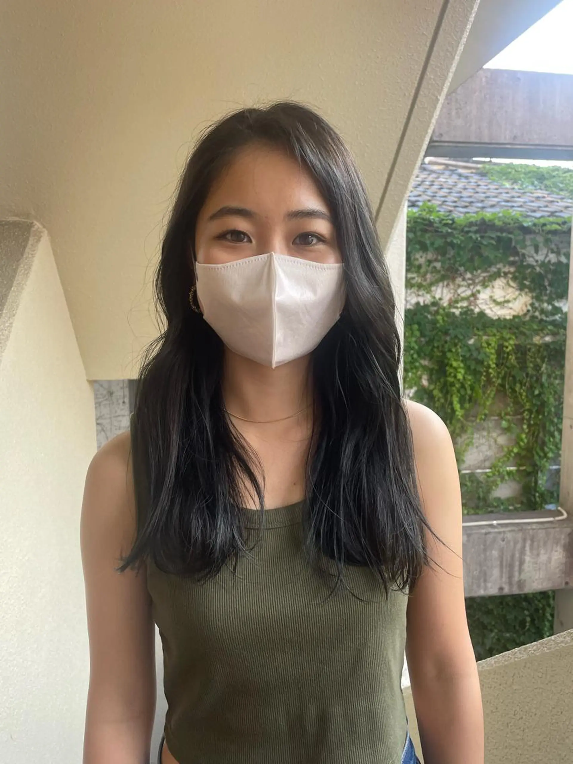 ミディアム mei｜顔まわり ×透明感カラーのヘアスタイル