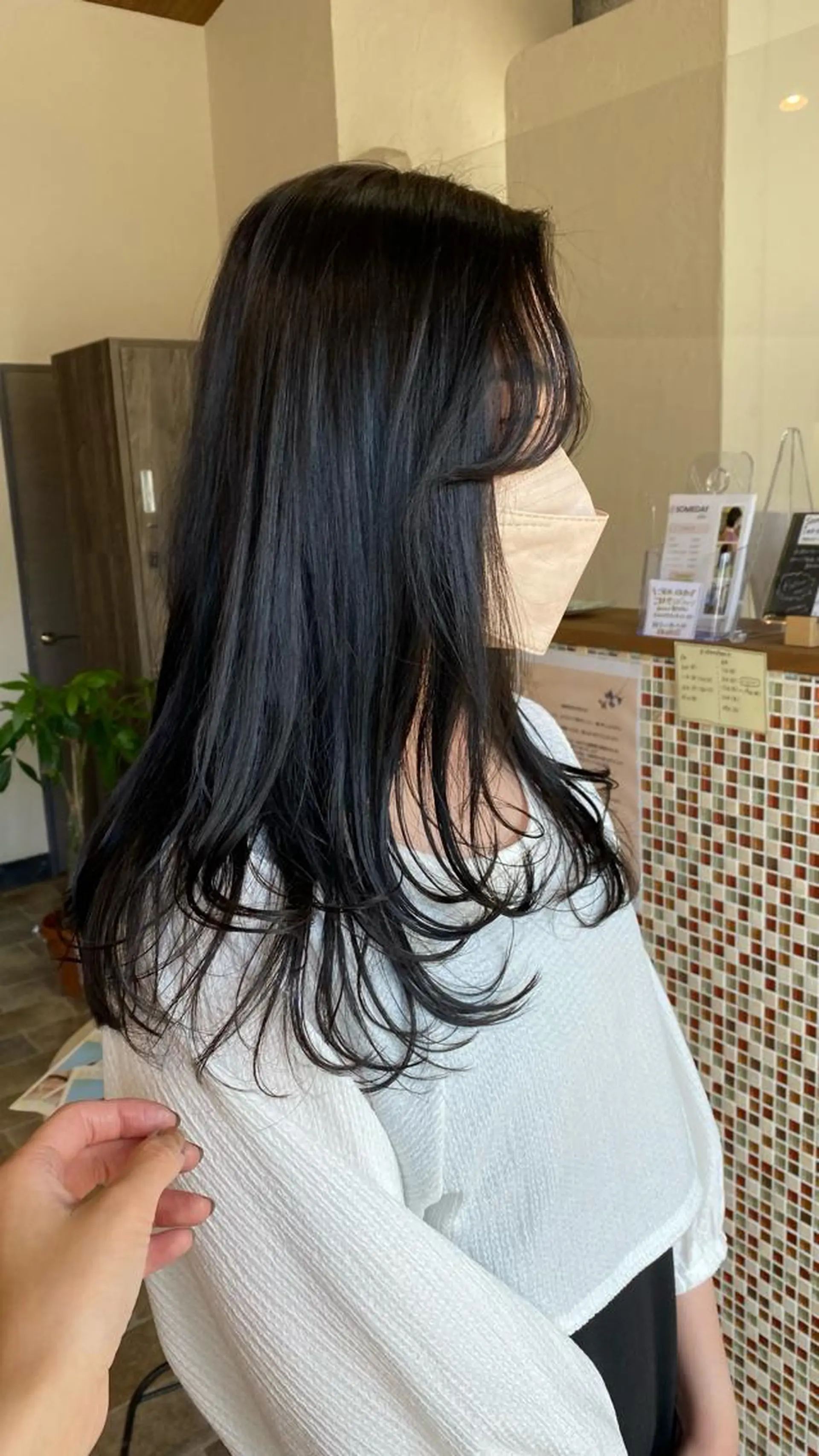 ロング 中村 友香のヘアスタイル