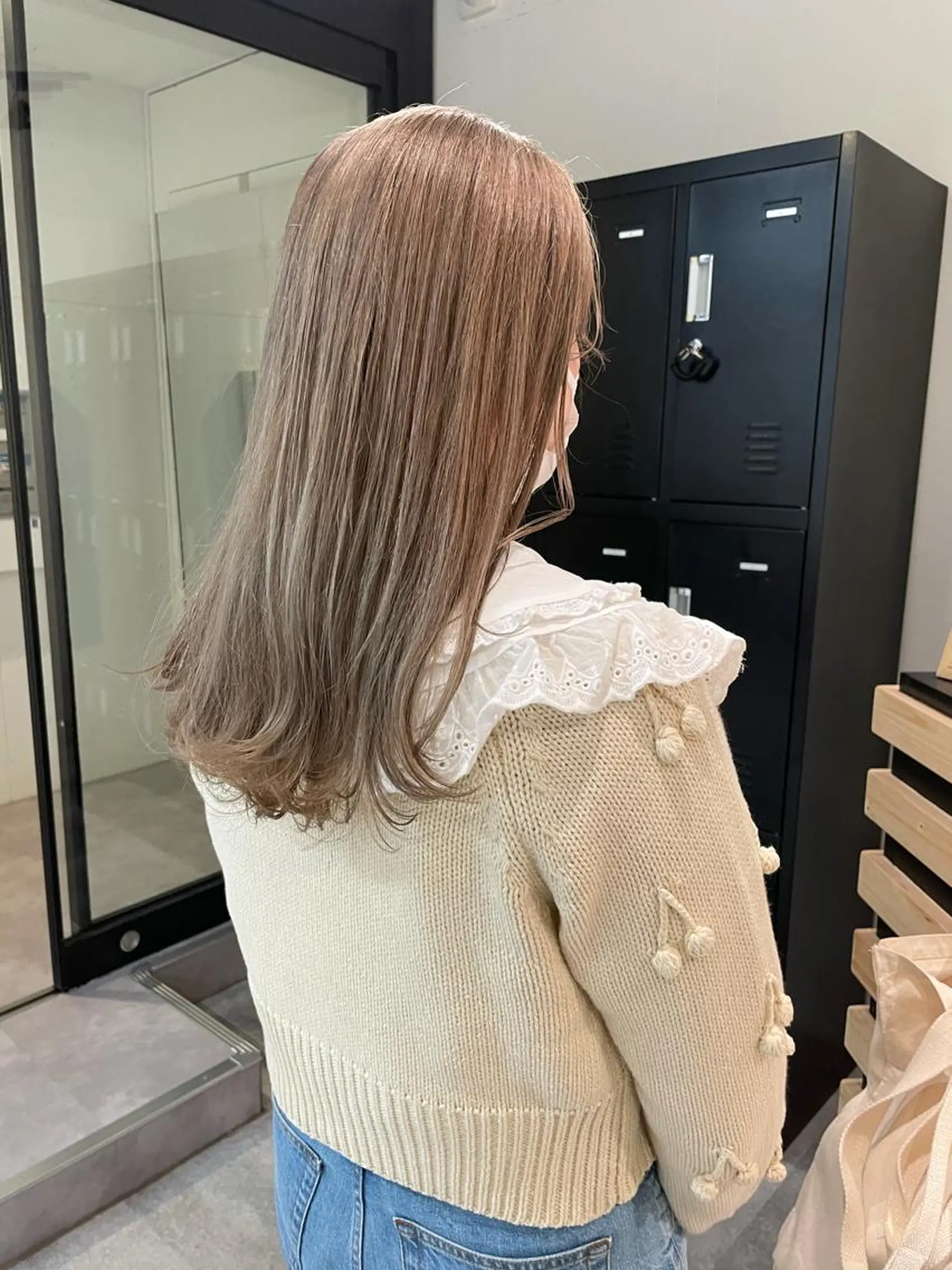 ロング カラー ヘアアレンジ ベージュカラー ミルクティーベージュ マツオカ マコのヘアスタイル