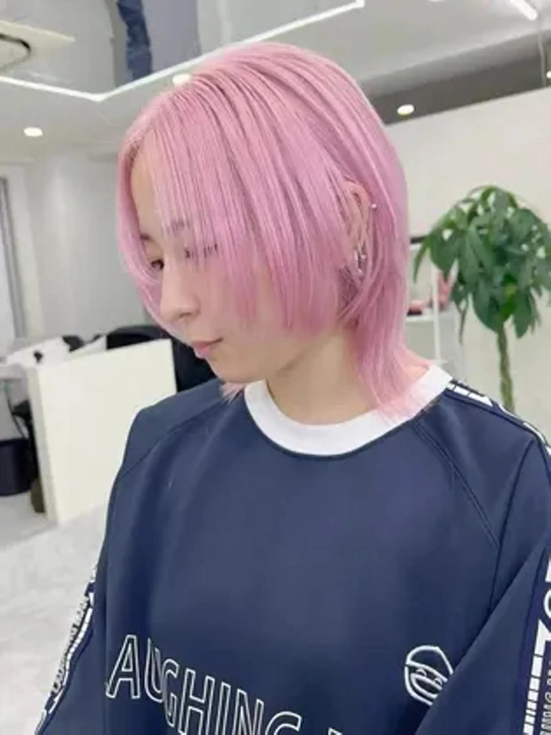 ミディアム カラー アディクシーカラー アッシュ バレイヤージュ ベージュカラー ブルーカラー 女性専用サロン梅田 髪質改善カラーakiのヘアスタイル