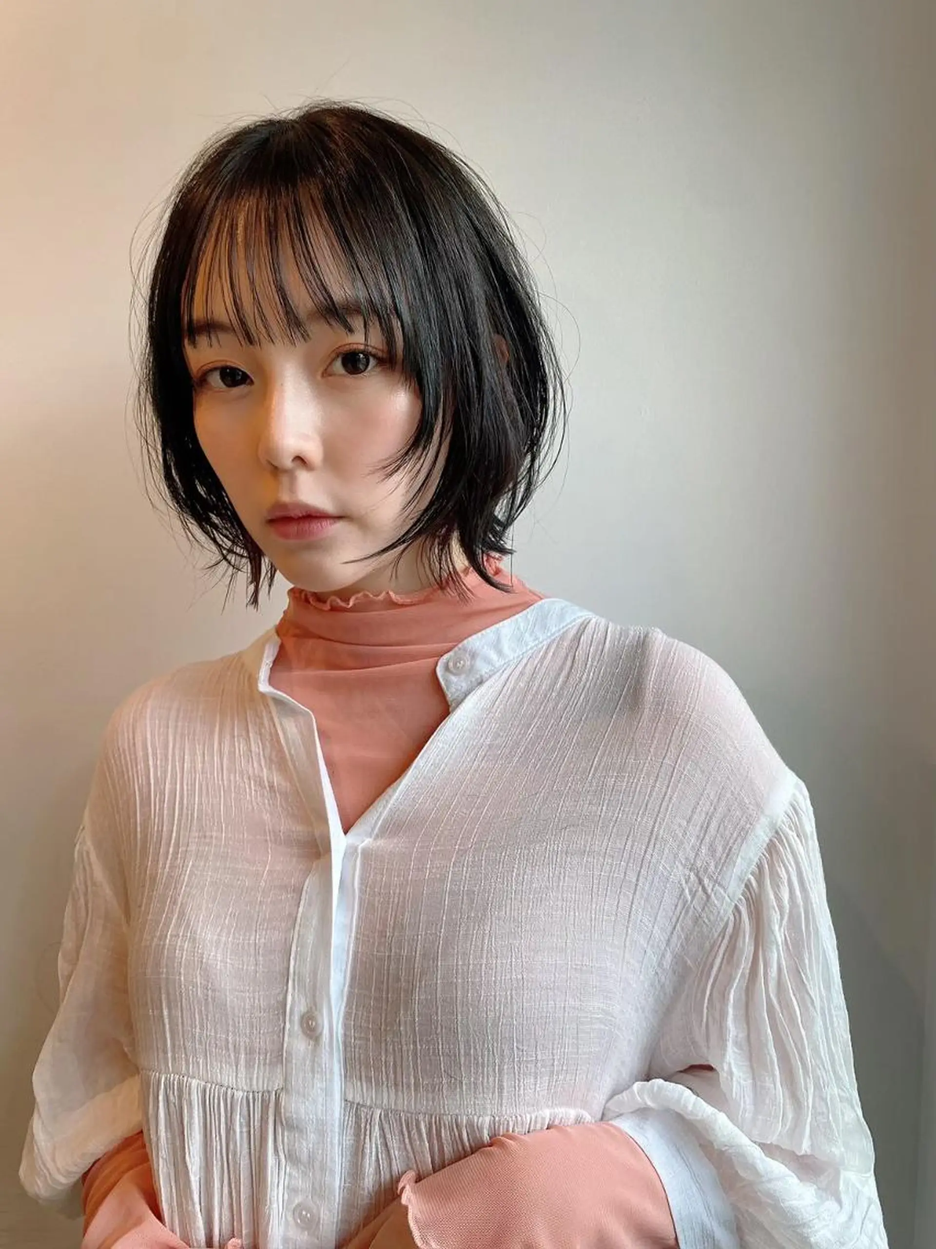 ミディアム パーマ カラー ショートボブ ミディアムパーマ アディクシーカラー ブリーチ ケアブリーチ ヘアカラー トリートメント CEINE OURのヘアスタイル