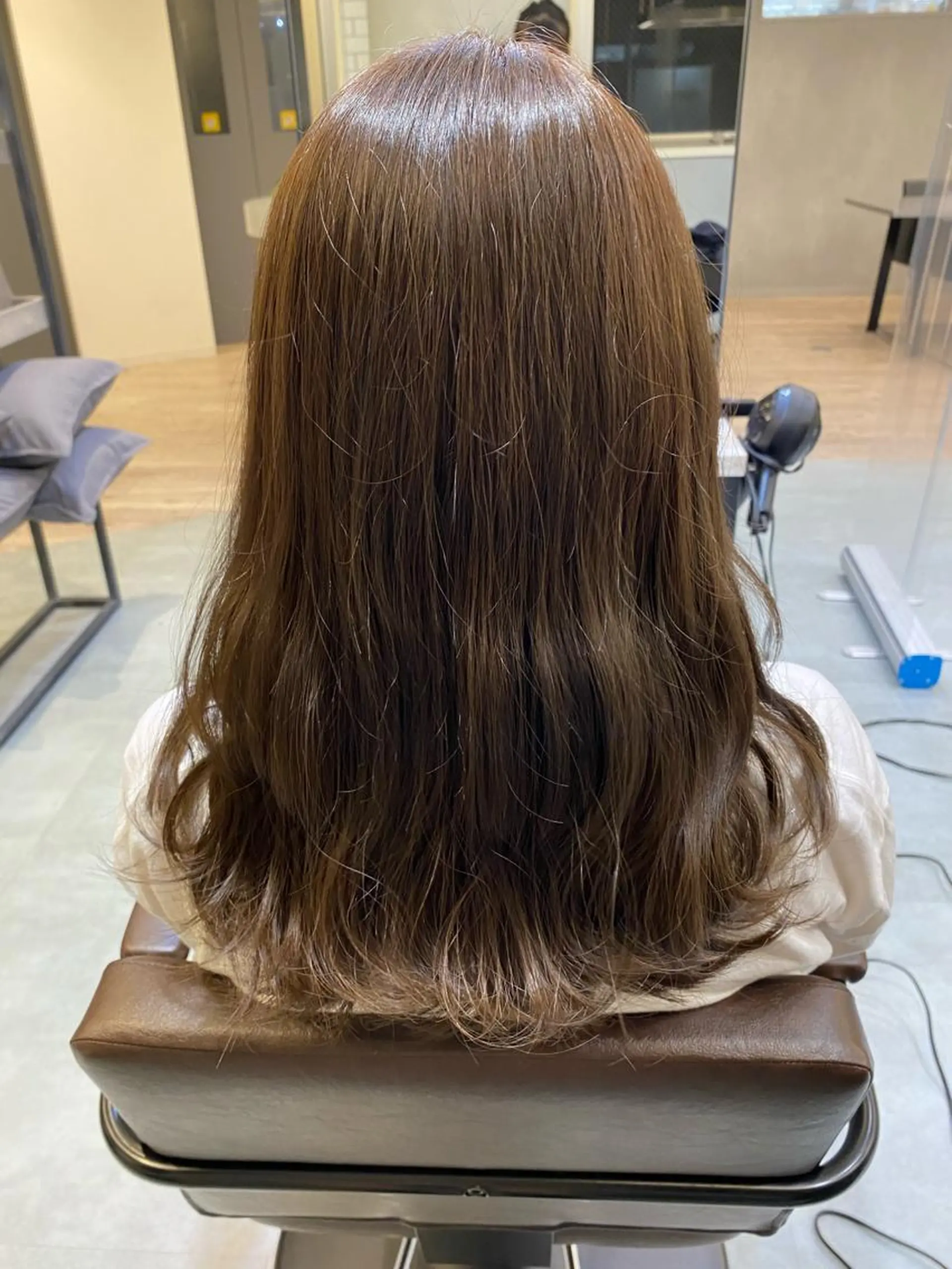 セミロング カラー ヘアアレンジ ブリーチ ブリーチなしカラー 🌷FUKA🌷 まろやかハイトーンのヘアスタイル