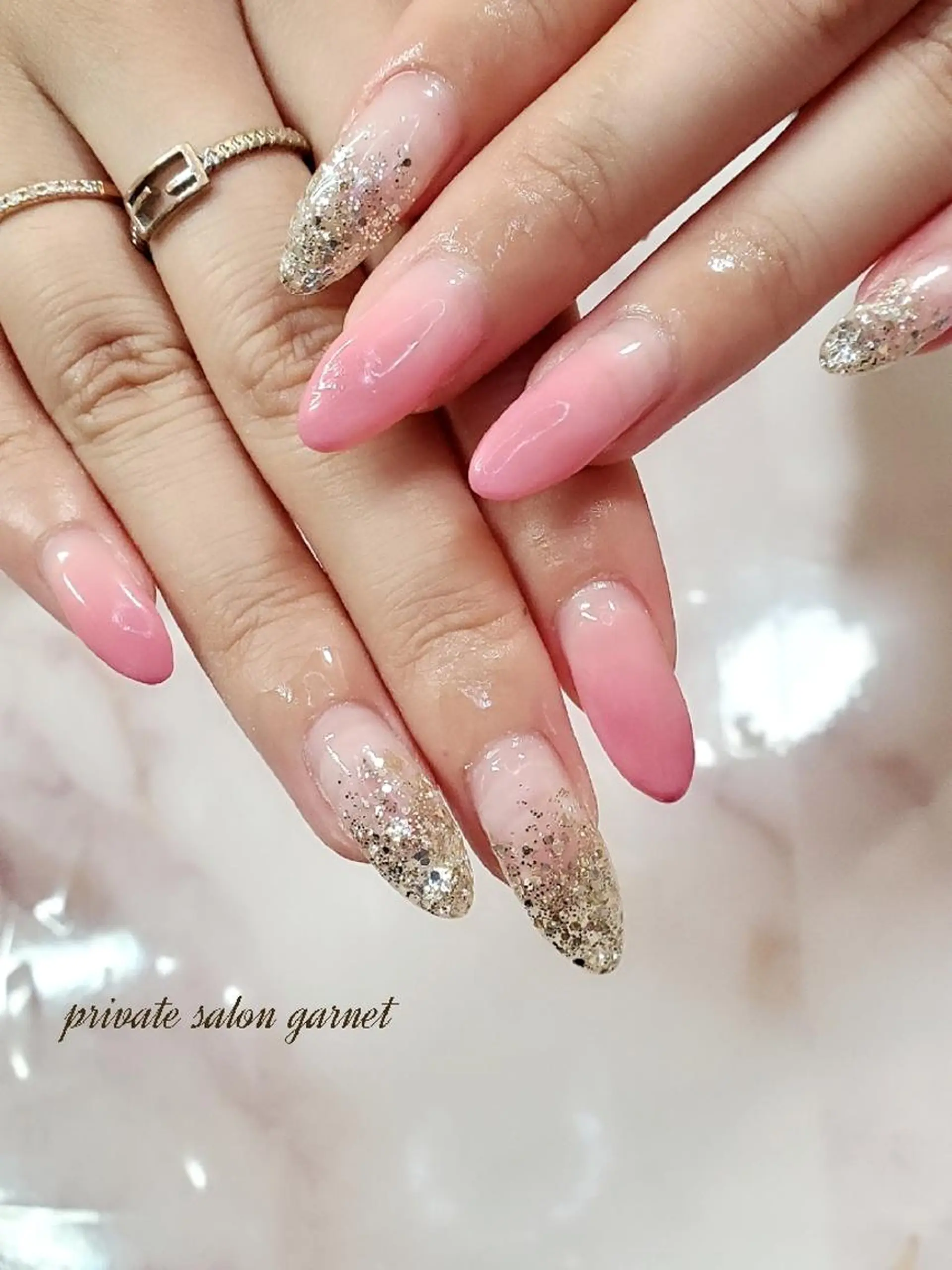 ネイル グラデーション ラメ(グリッター) ハンドネイル Garnet nailのネイルデザイン