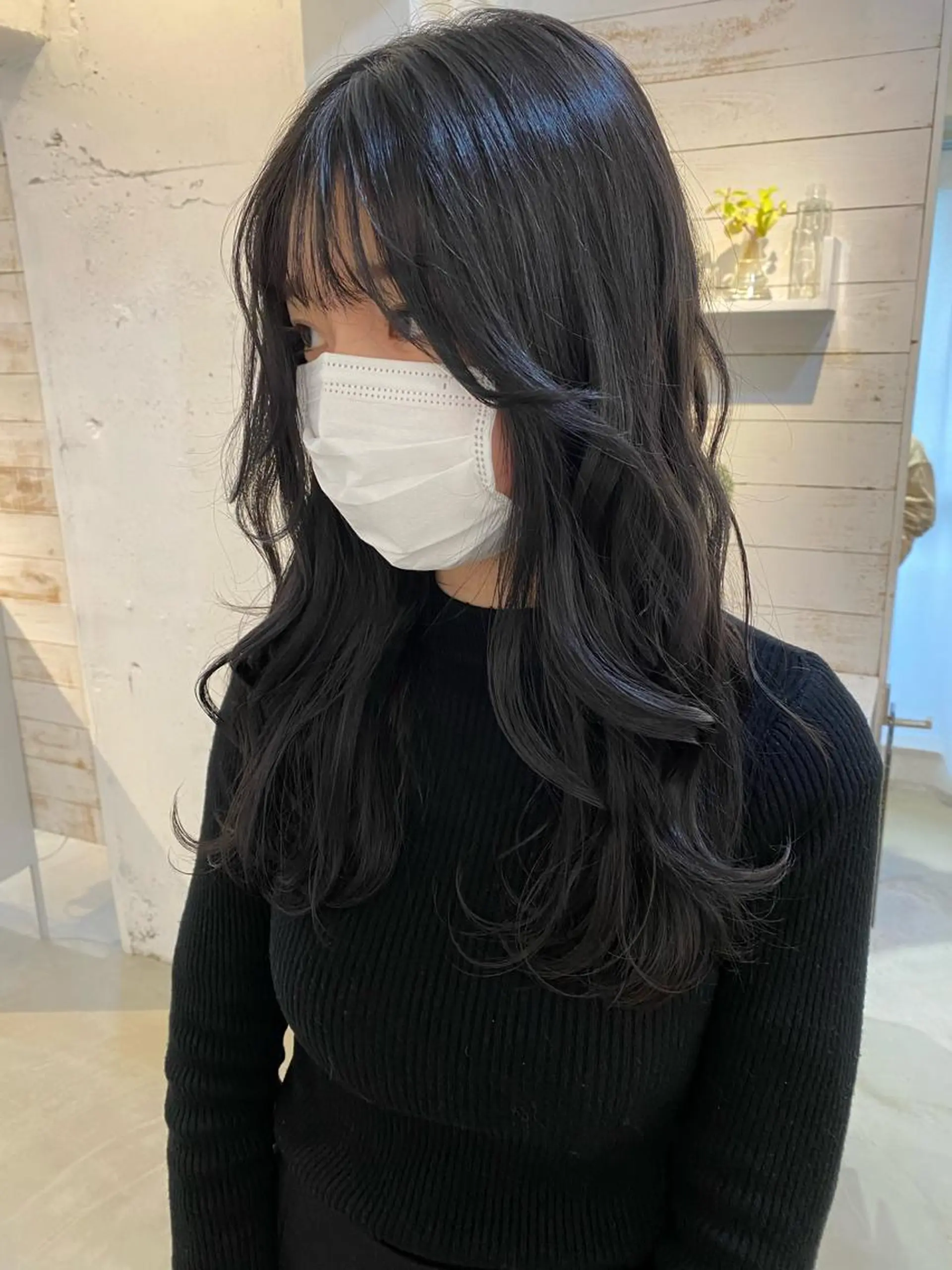 ロング カラー 黒髪 ブリーチ ブルーカラー ブルーブラック ブリーチなしカラー ブリーチなしカラー ダブルカラーエクステのヘアスタイル