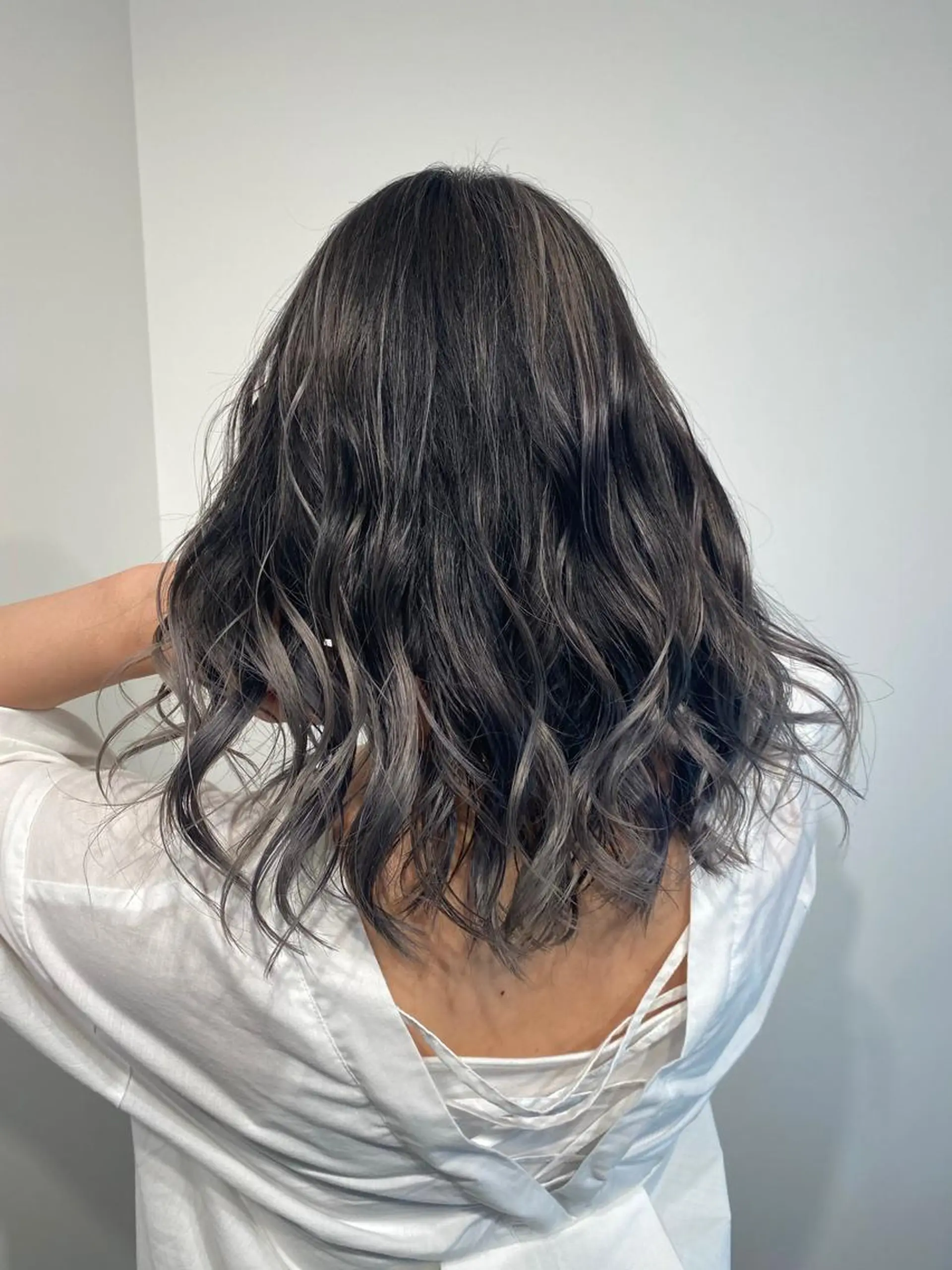 ミディアム カラー 新越谷 西口徒歩1分 寒色カラー 日和佐のヘアスタイル