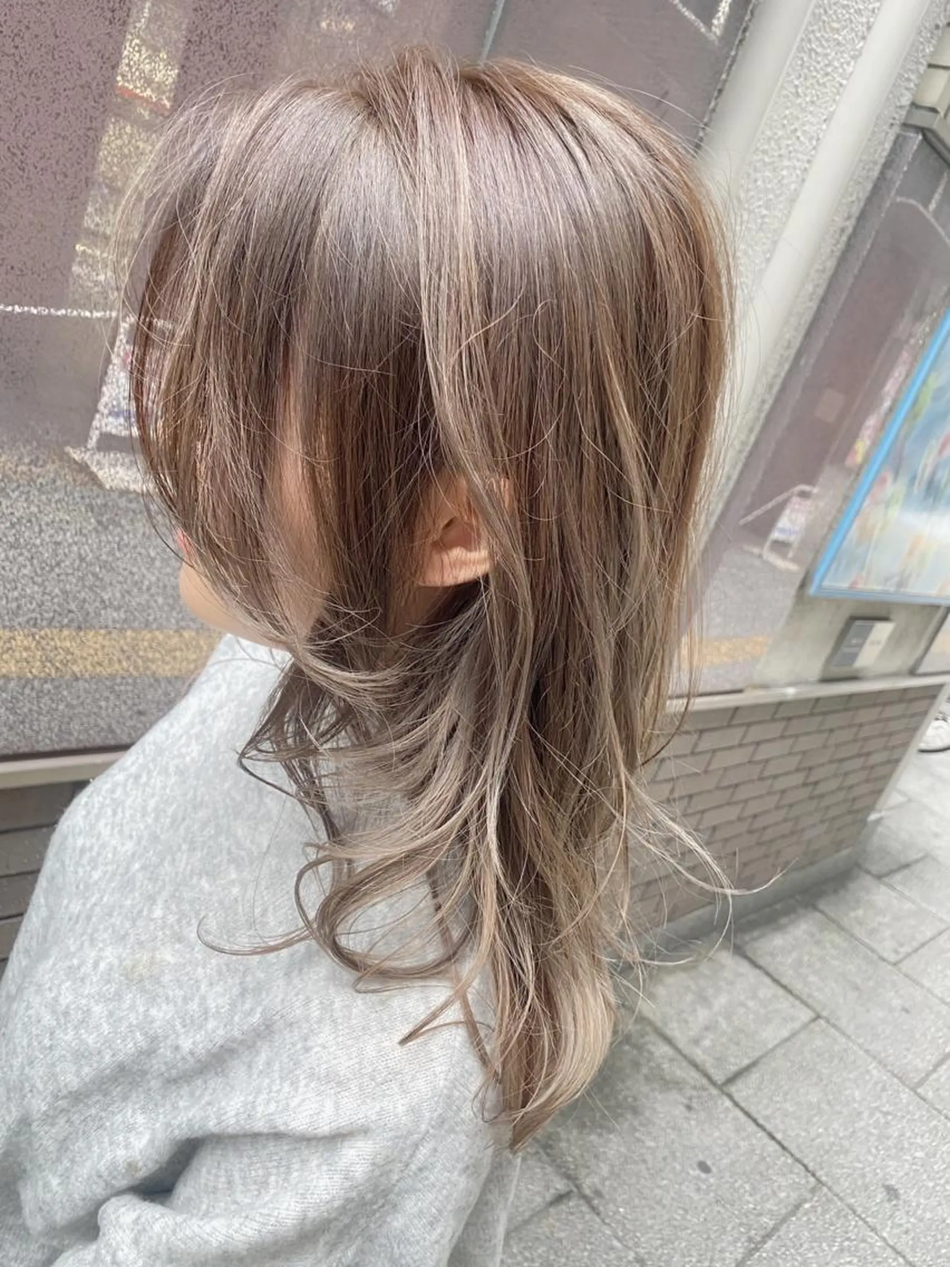 セミロング カラー カット ヘアカラー トリートメント 菅村 勇亮のヘアスタイル