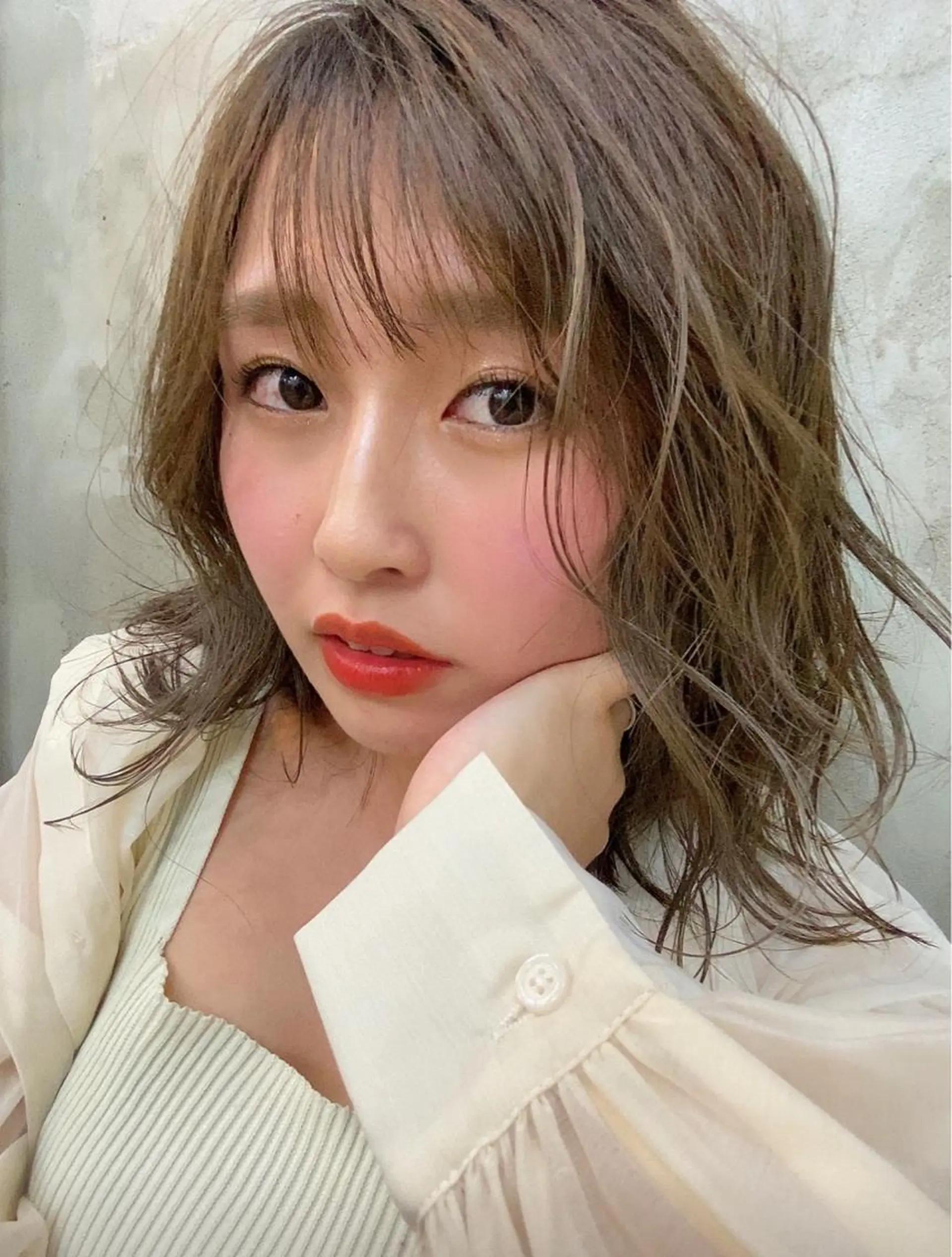 ミディアム 志賀 あずみのヘアスタイル