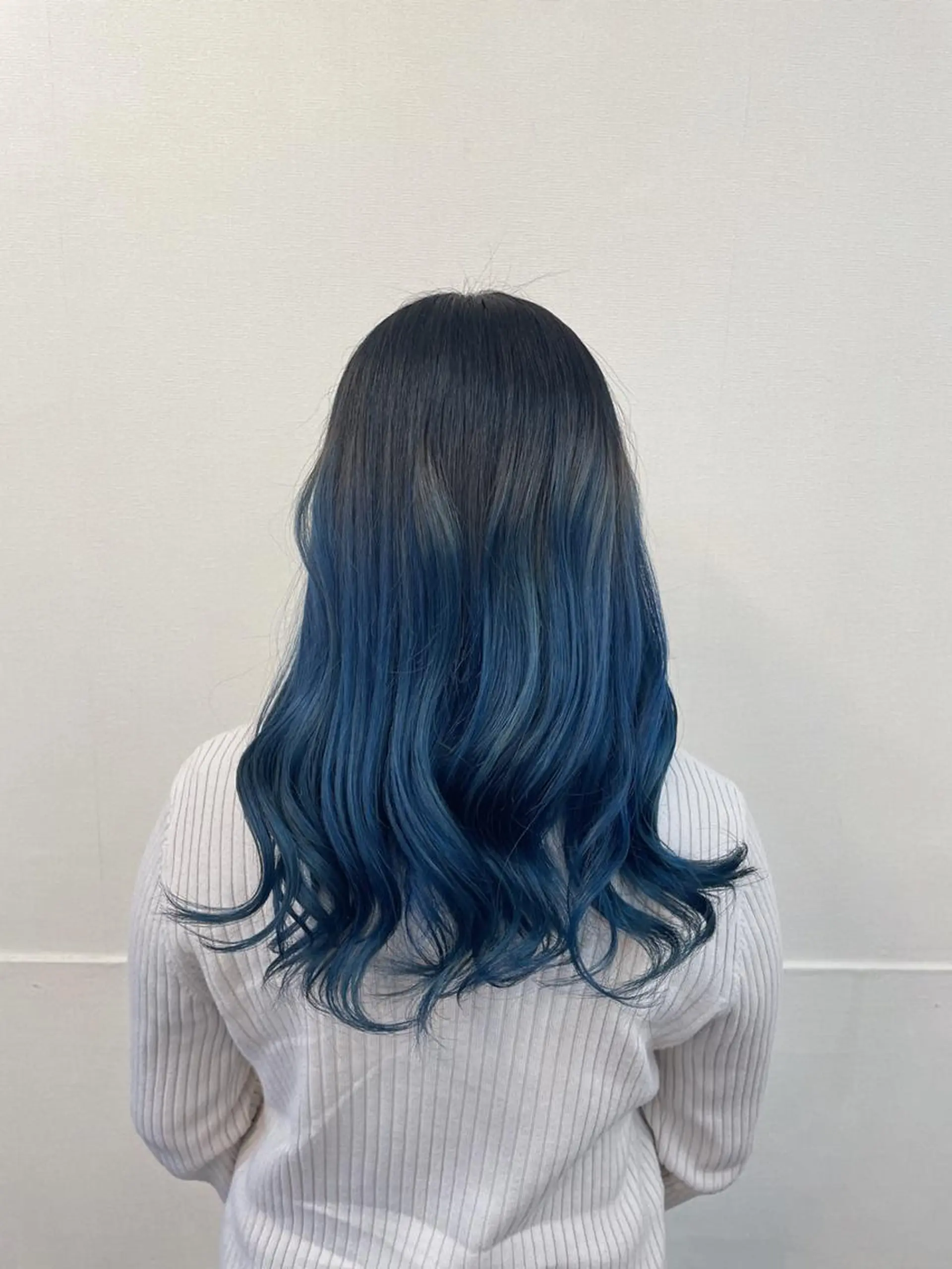 セミロング カラー バレイヤージュ ブルーカラー レイヤーカット エクステ IN∞hair/ インヘアー/下伊福店のヘアスタイル