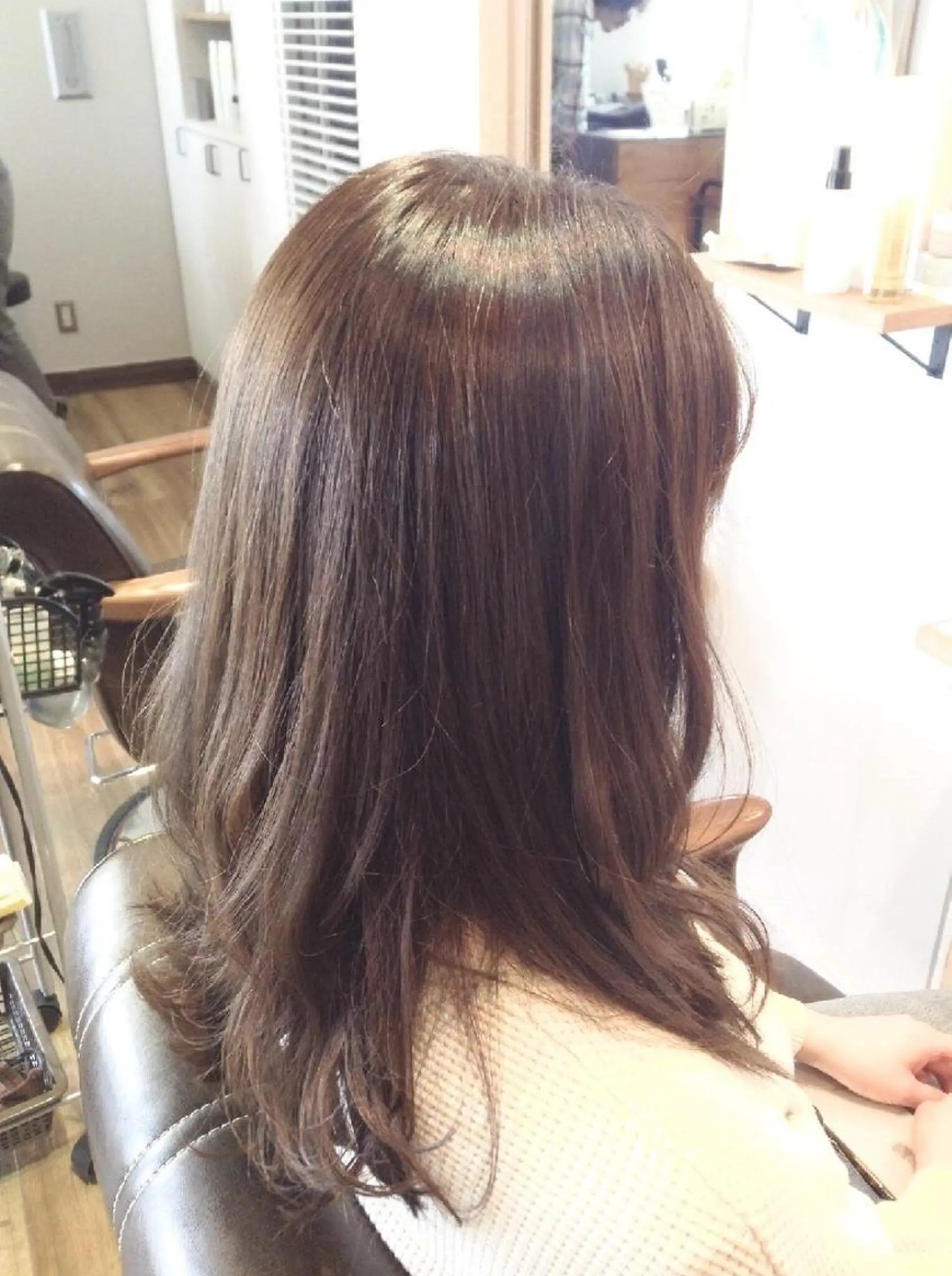 カラー ベージュカラー ヘアカラー トリートメント 堀 望美のヘアスタイル