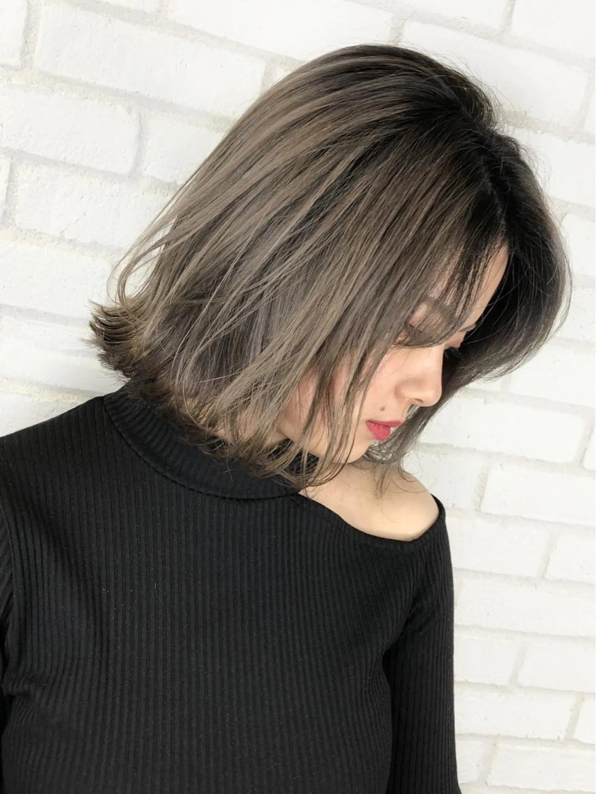 ショート カラー 小島 侑衣のヘアスタイル