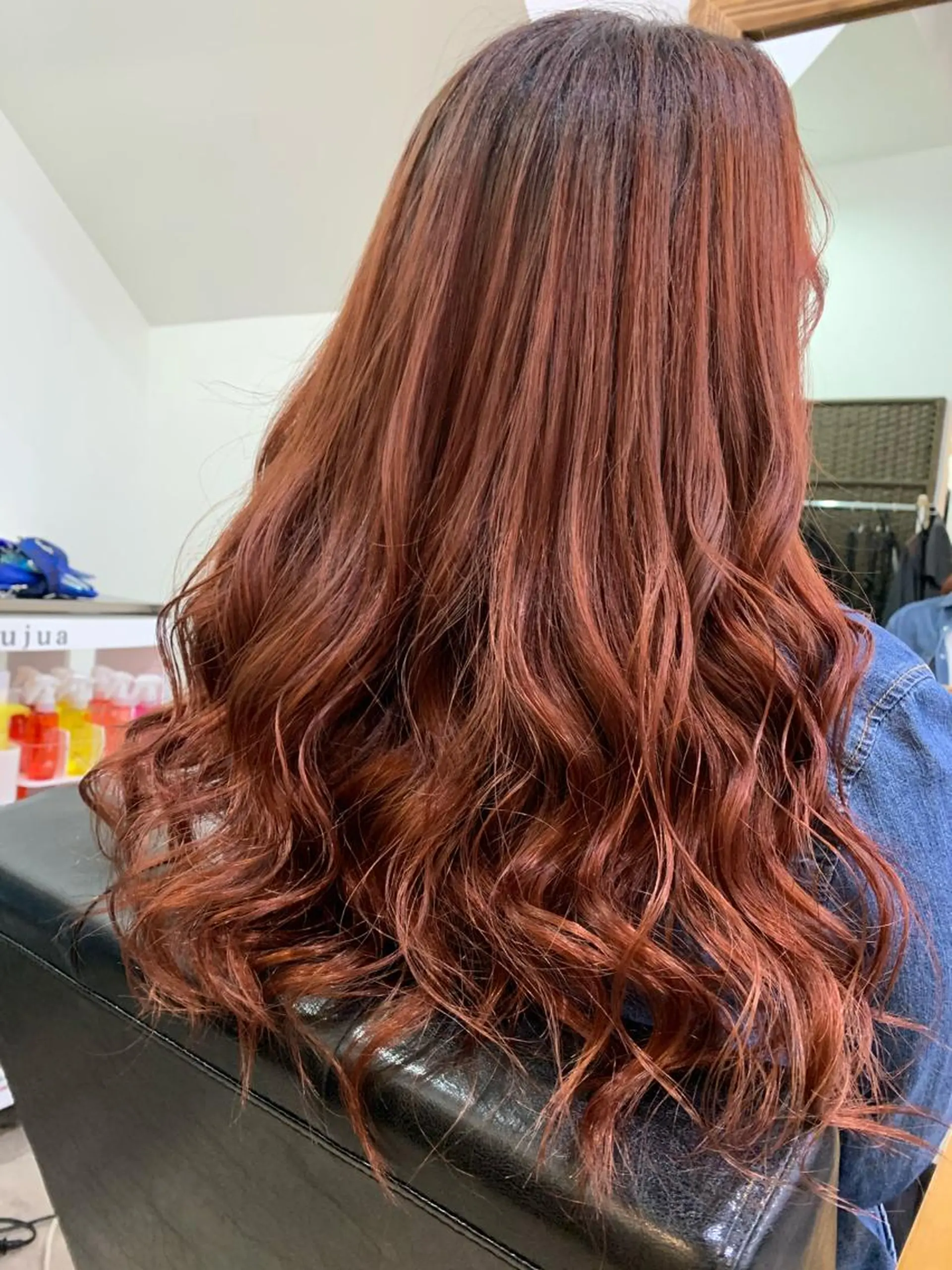 ロング カラー パーマ ヘアアレンジ メンズ キッズ ネイル マツエク・マツパ アイブロウ ブラウンカラー ピンクカラー ピンクブラウン カラーマツエク ブラウン ヘアカラー トリートメント 🤍韓国風レイヤー/ 艶髪🤍鳥越美羽のヘアスタイル