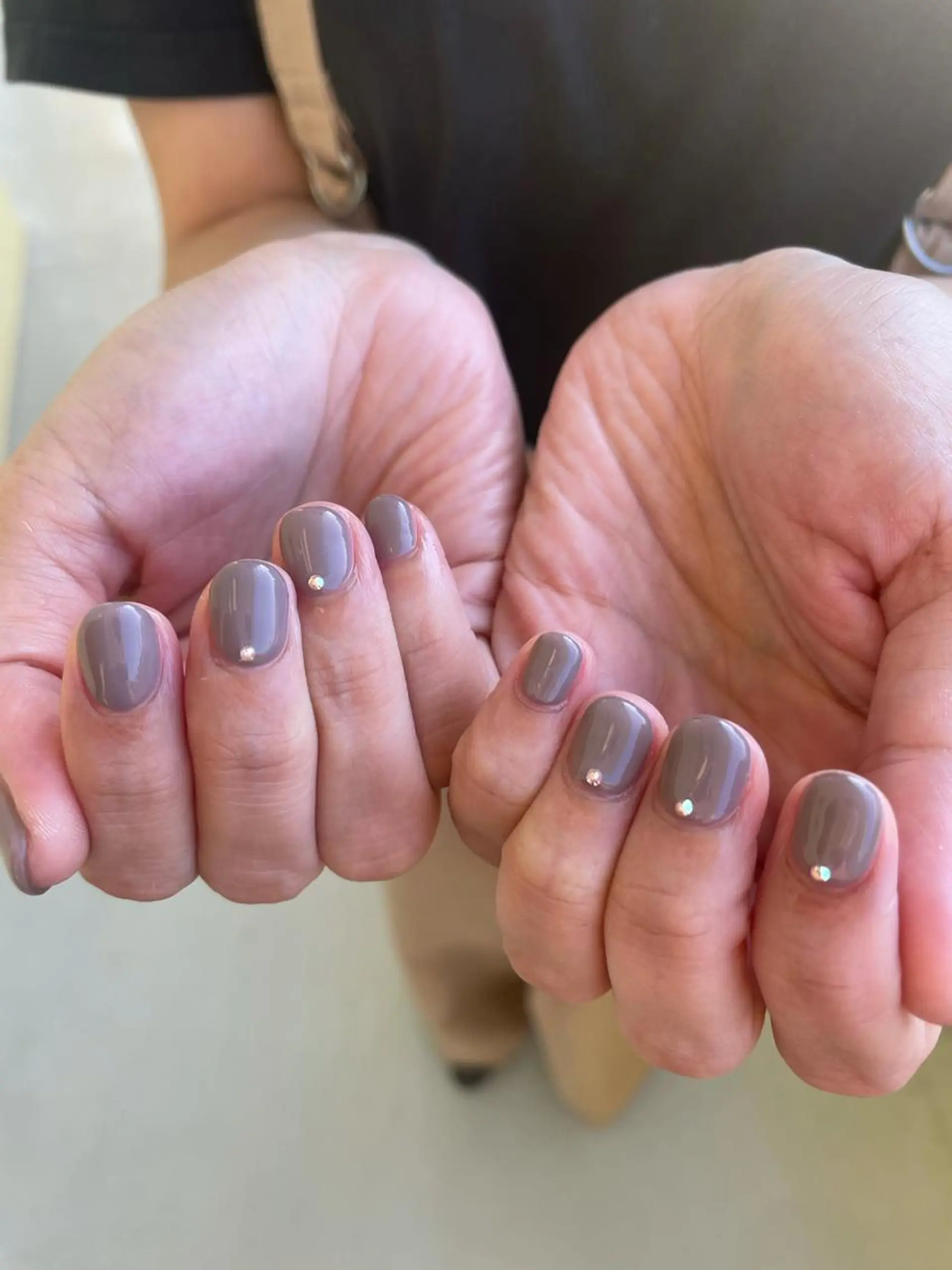 ネイル ワンカラーネイル ストーンネイル ハンドネイル Nail Salon Amourのネイルデザイン