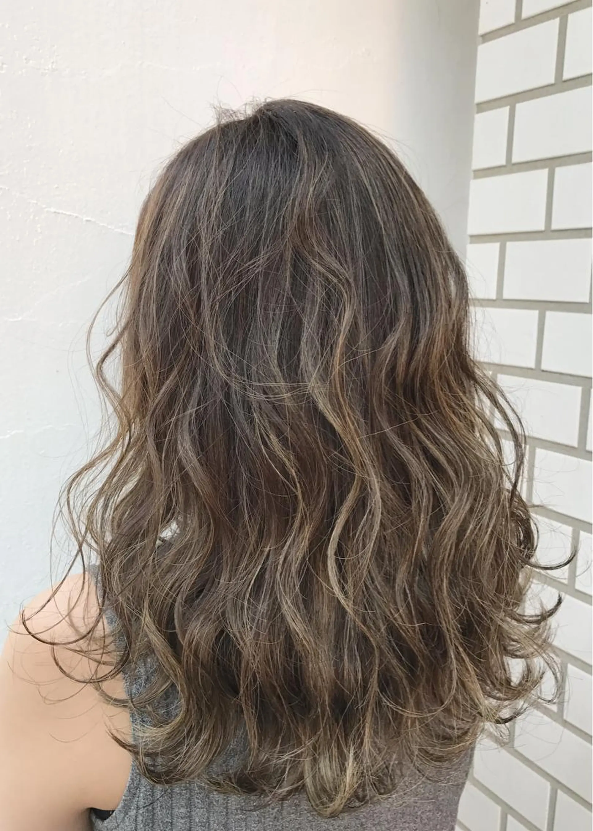 セミロング カラー ハイライトカラー ハイライト メンズカット特化柏駅 徒歩3分LOUのヘアスタイル