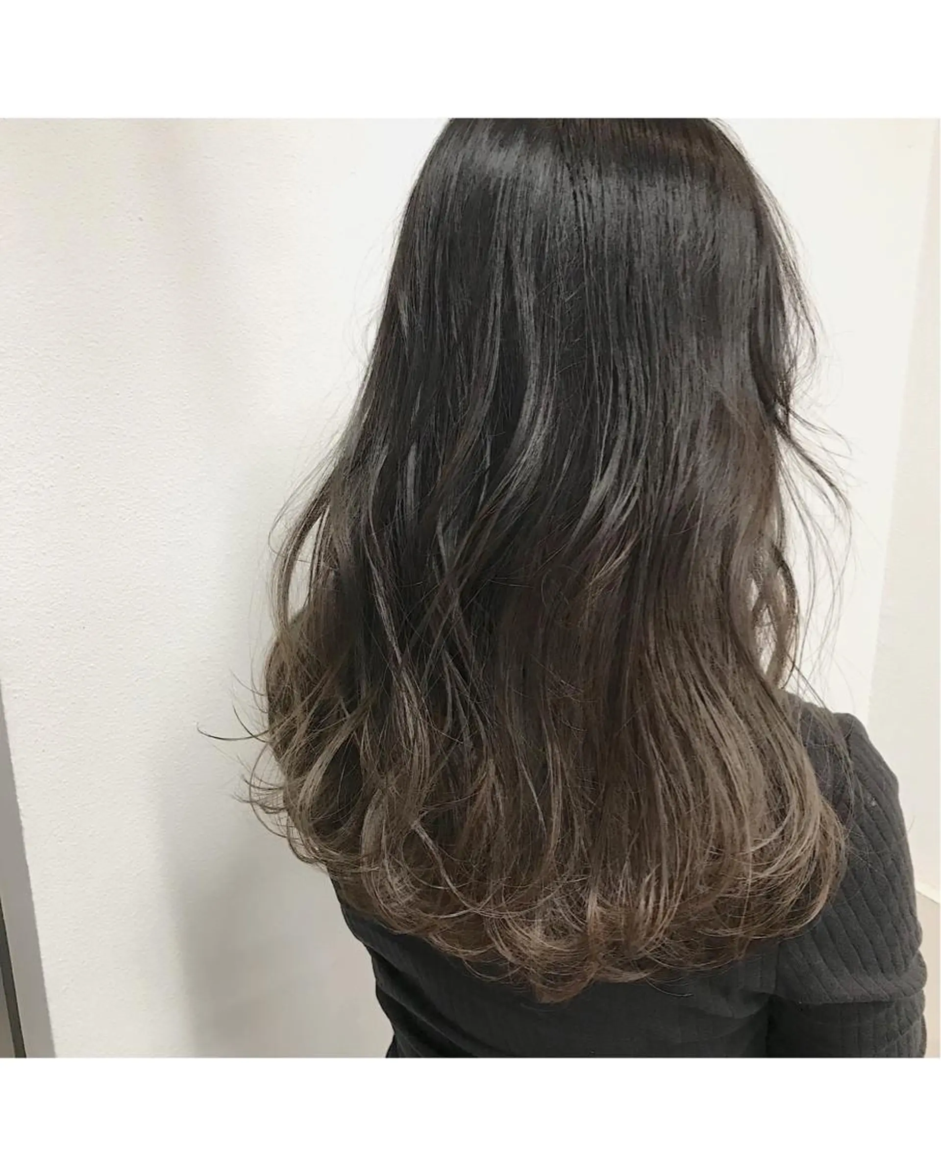 セミロング カラー ベージュカラー グラデーションカラー ヘアカラー トリートメント lani ブリーチ /ダブルカラーのヘアスタイル