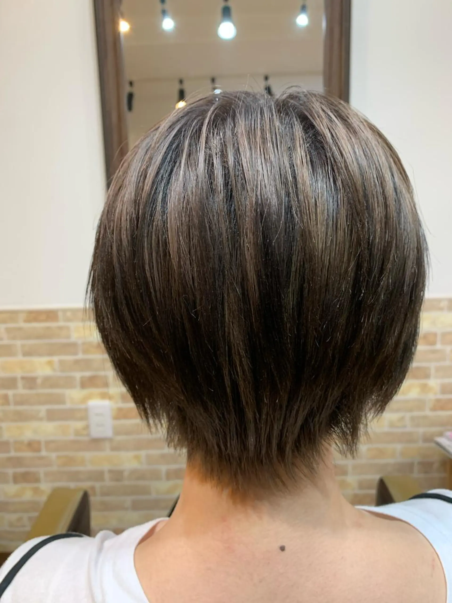 ショート カラー ヘアカラー ヘアーハウス テンプラードのヘアスタイル