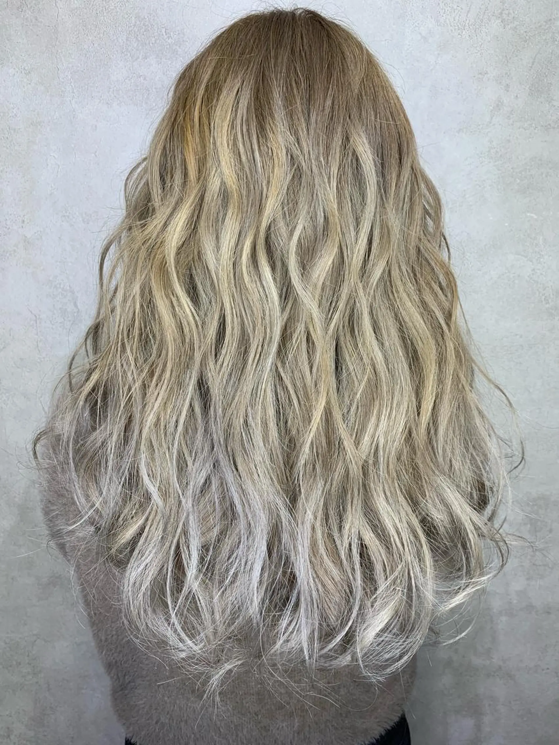 ロング ヘアカラー トリートメント 西村 雄二/エクステのヘアスタイル