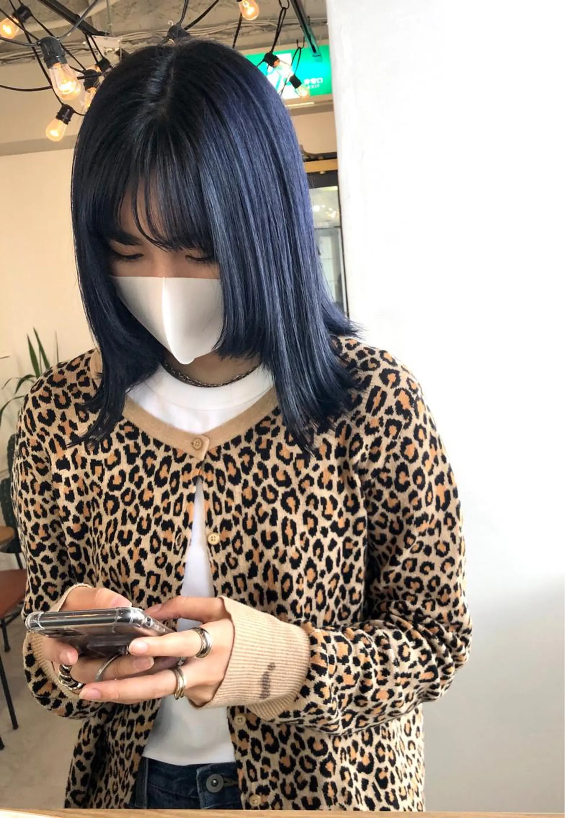 ミディアム カラー ブルーカラー ヘアカラー トリートメント 難波/心斎橋/ボブ/ 髪質改善/ハイトーンのヘアスタイル